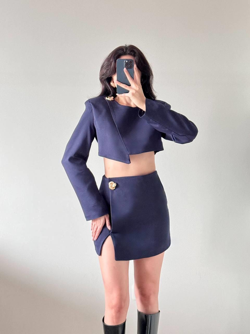 Altın Düğme Detaylı Kruvaze Ceket Etek Takım – Lacivert