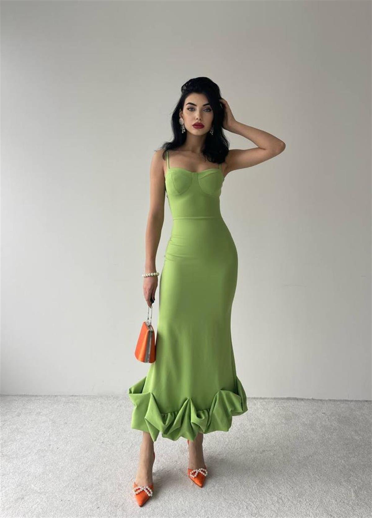 Askı Detay Etek Ucu Kıvrımlı Midiboy Kadın Elbise - FISTIK YEŞİLİ