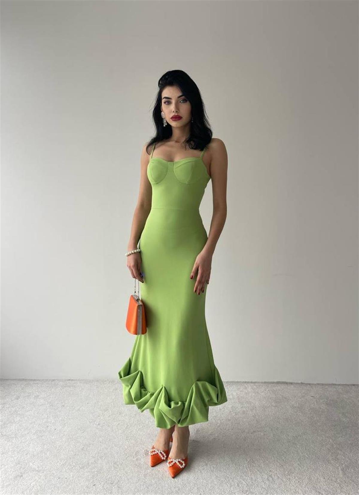 Askı Detay Etek Ucu Kıvrımlı Midiboy Kadın Elbise - FISTIK YEŞİLİ