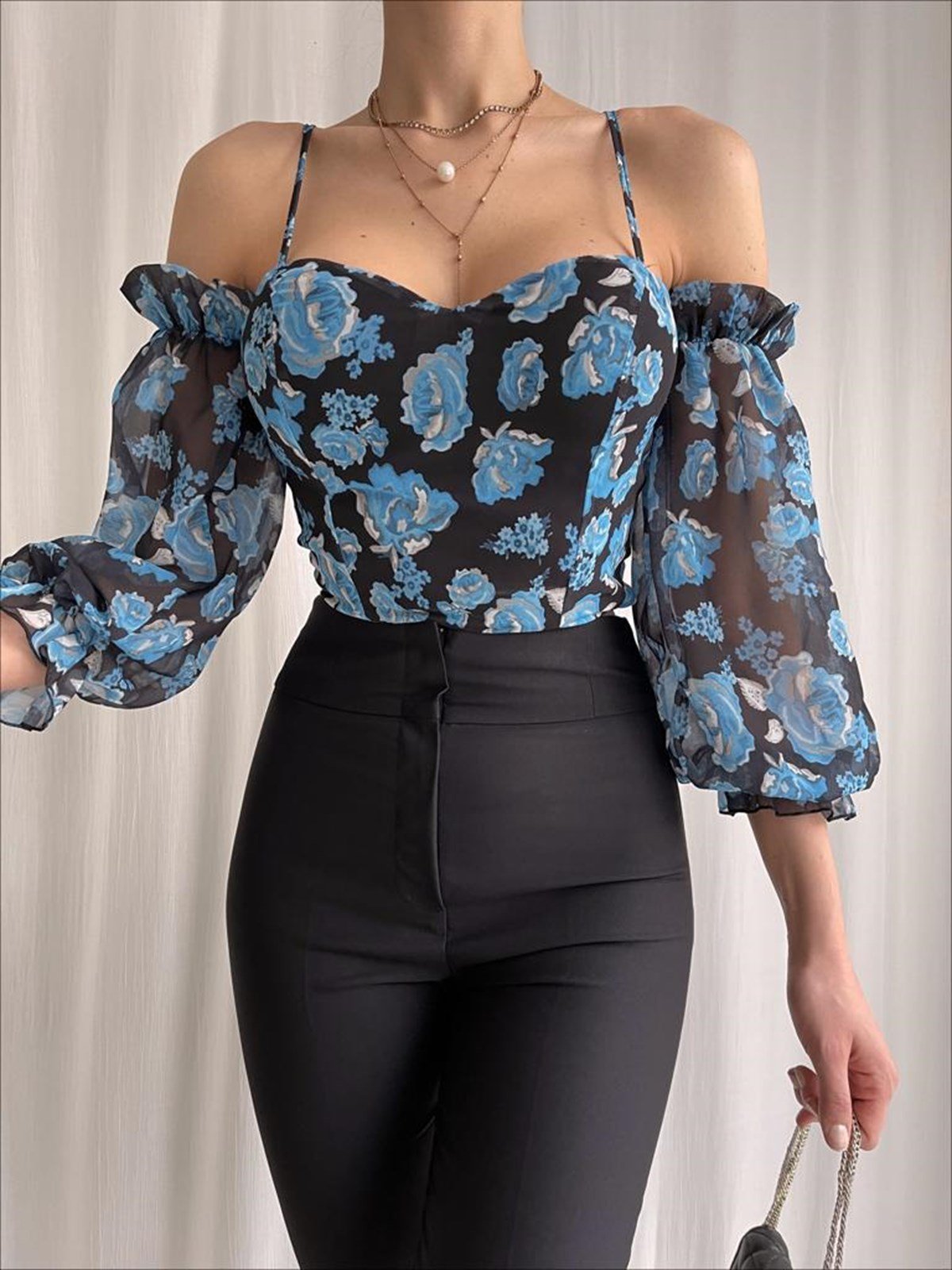 Askı Kol Detay Şifon Bluz - MAVİ