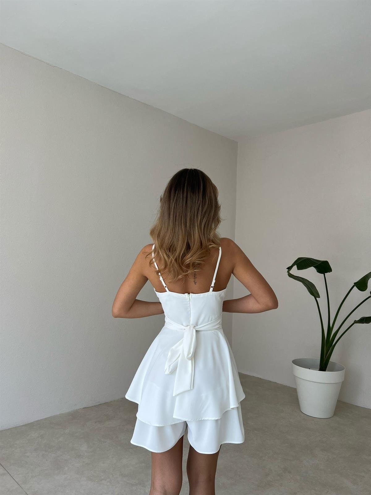 Askılı Etek Şortlu Tulum Elbise - BEYAZ