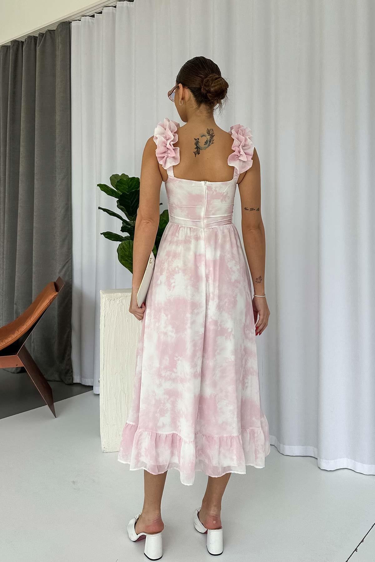 Askısı Fırfır Aksesuarlı Etek Ucu Volanlı Pembe Desenli Uzun Elbise