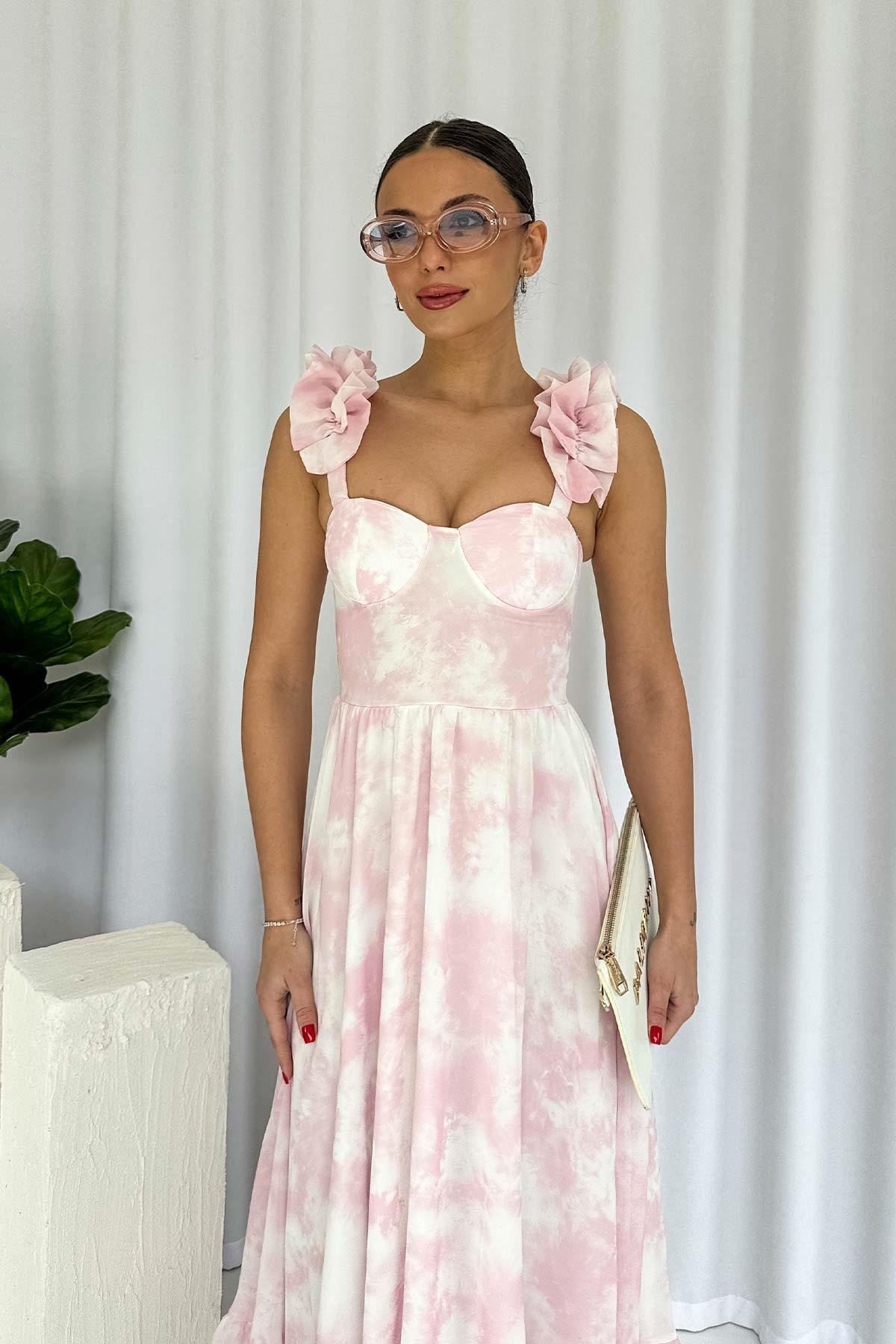 Askısı Fırfır Aksesuarlı Etek Ucu Volanlı Pembe Desenli Uzun Elbise