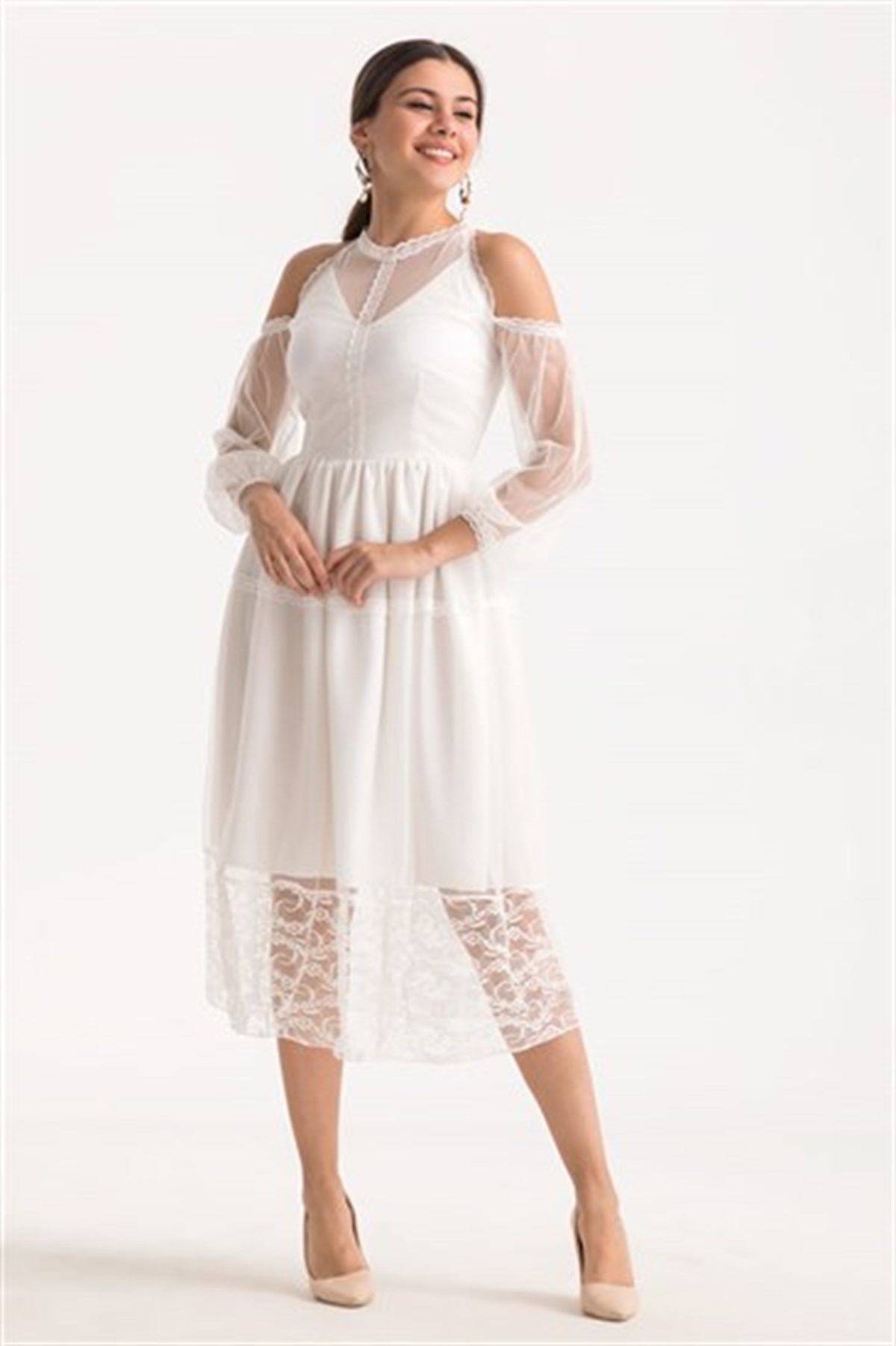 ASTARLI TÜL OMUZ AÇIK ELBİSE-BEYAZ