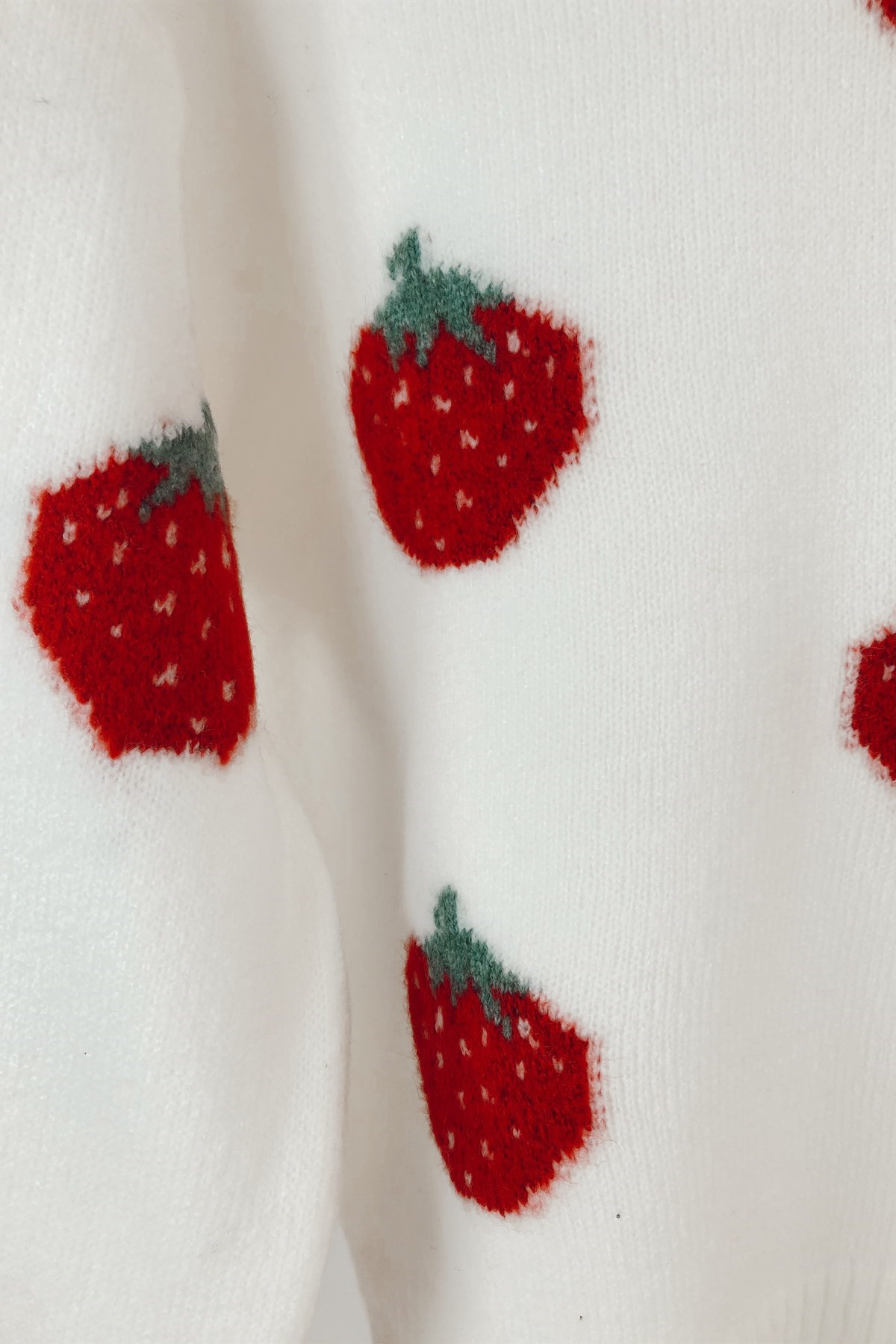 Bisiklet Yaka Çilek Desenli Kazak - EKRU