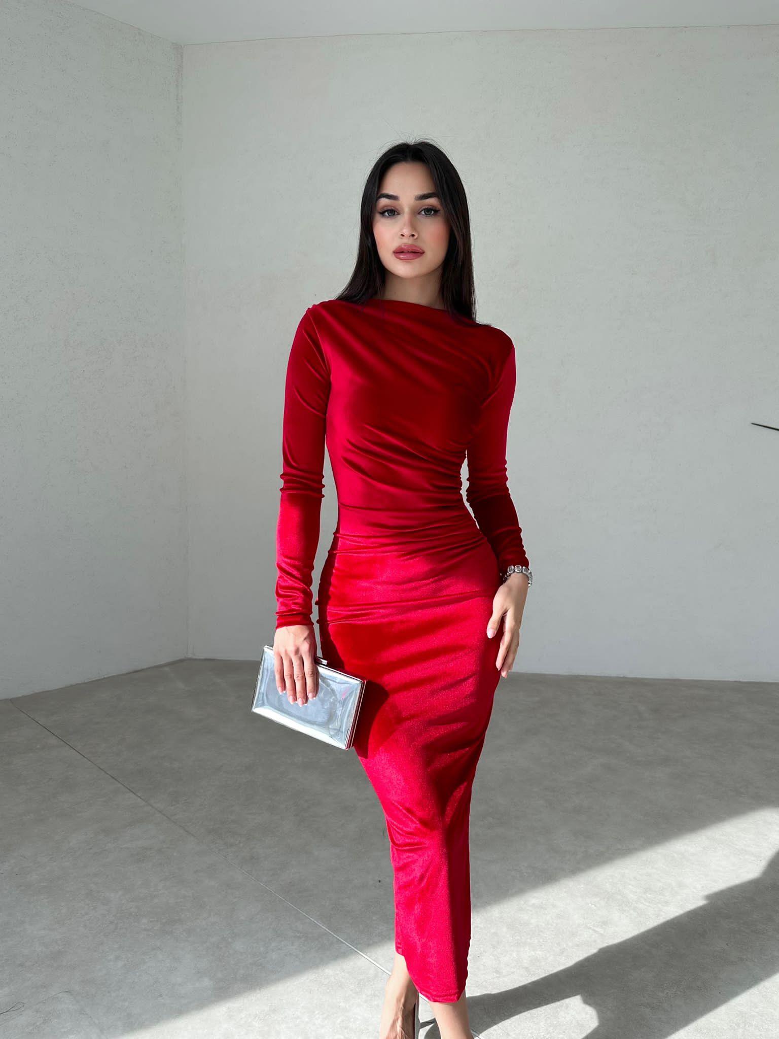 Büzgü Detaylı Uzun Kol Kadife Midi Kadın Elbise - KIRMIZI