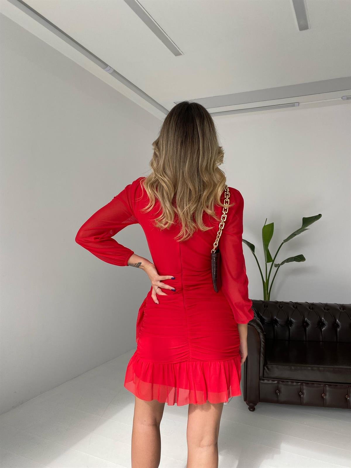 Büzgülü Şifon Elbise - KIRMIZI