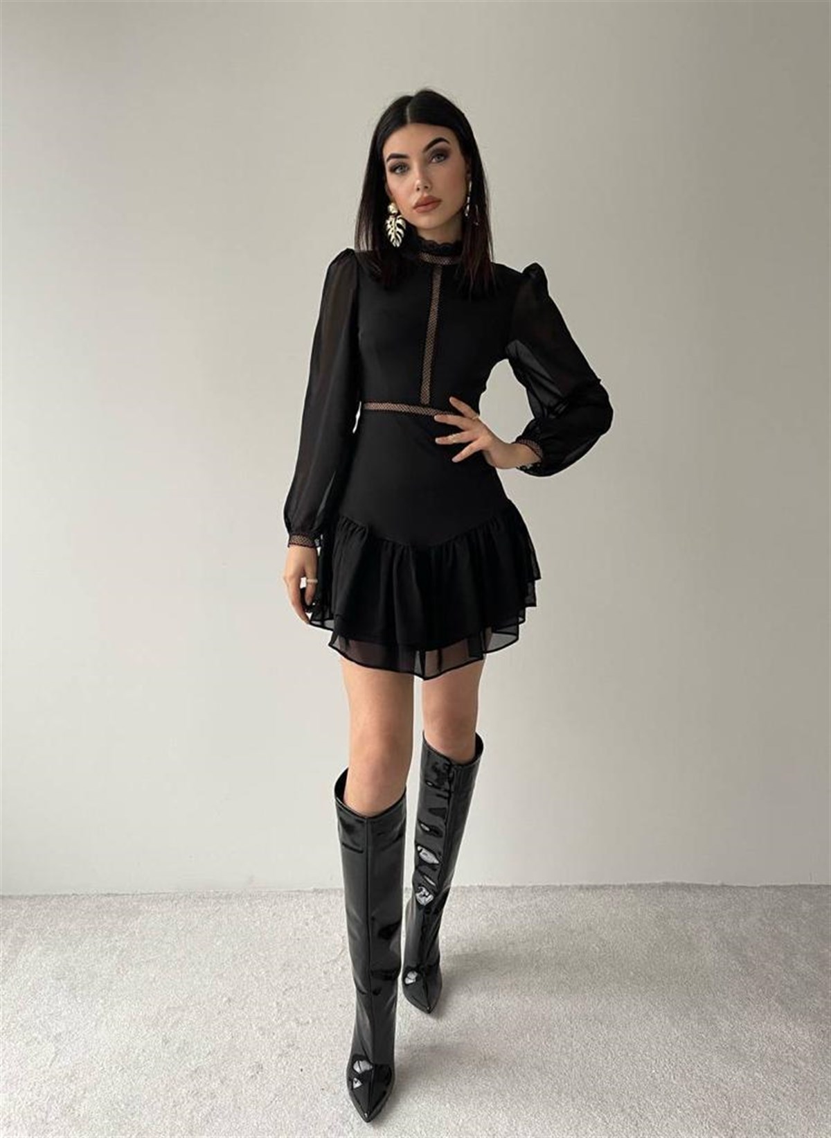 Dantel İşleme Detaylı Mini Şifon Elbise - SİYAH