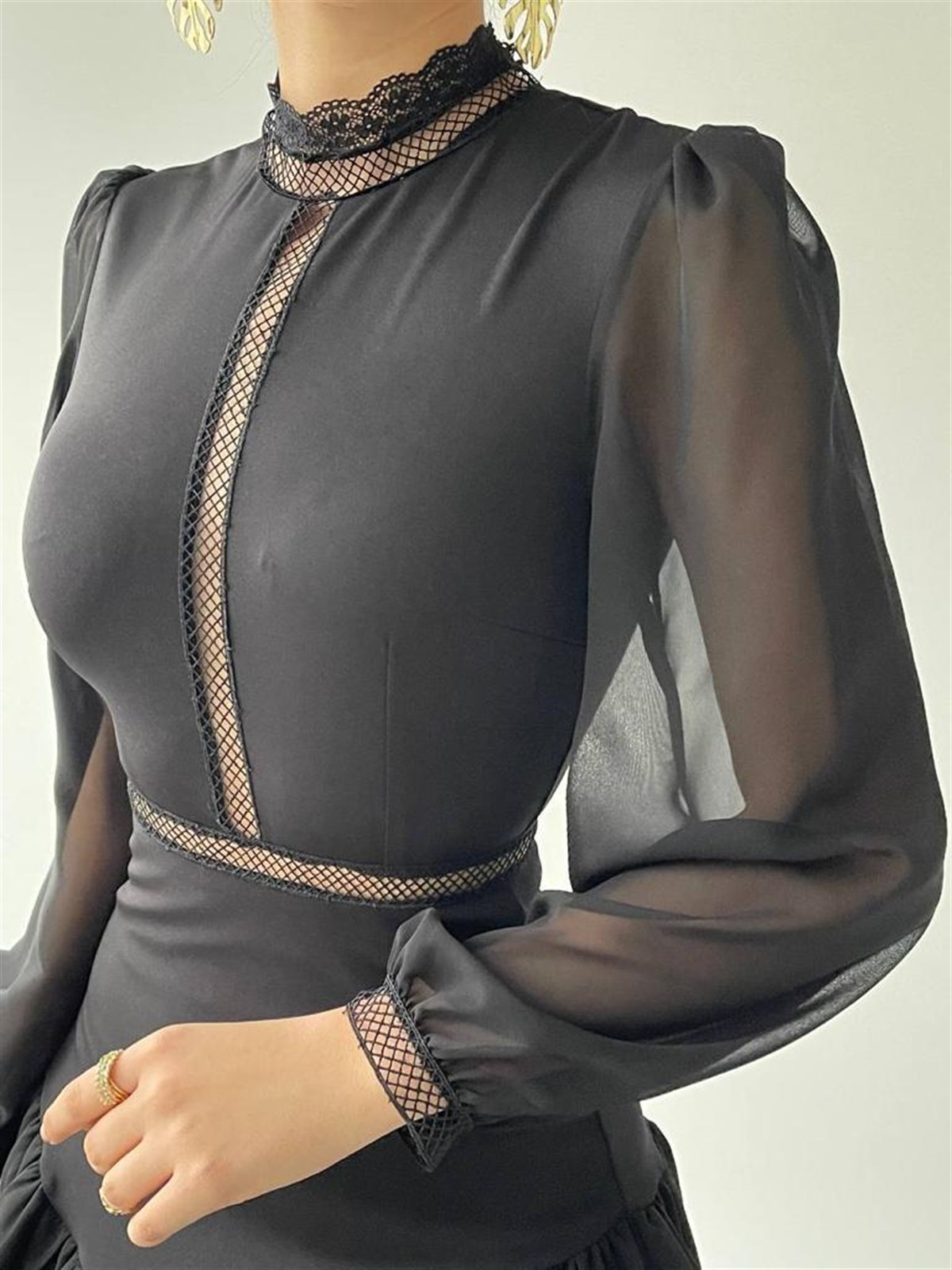 Dantel İşleme Detaylı Mini Şifon Elbise - SİYAH