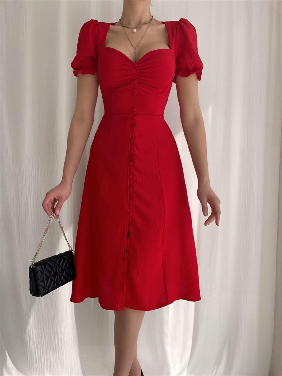 Düğme Detay Uzun Aletris Elbise - KIRMIZI