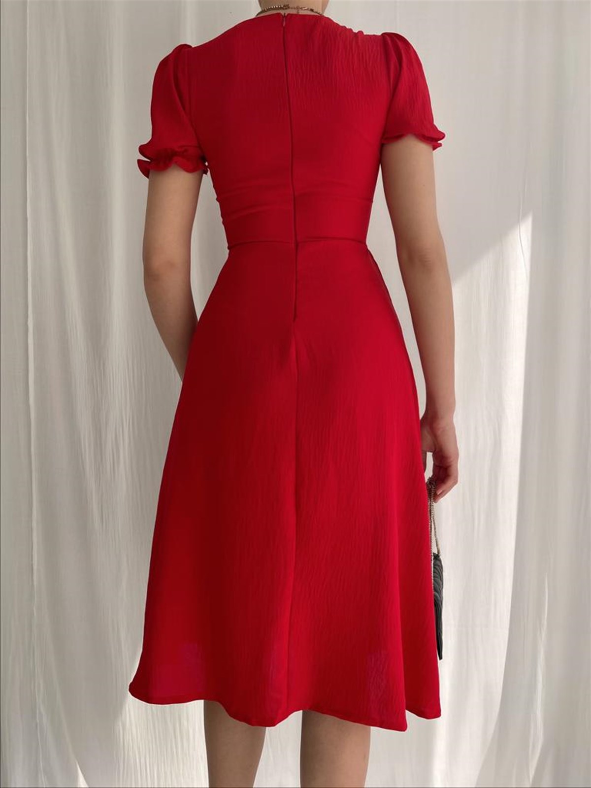 Düğme Detay Uzun Aletris Elbise - KIRMIZI