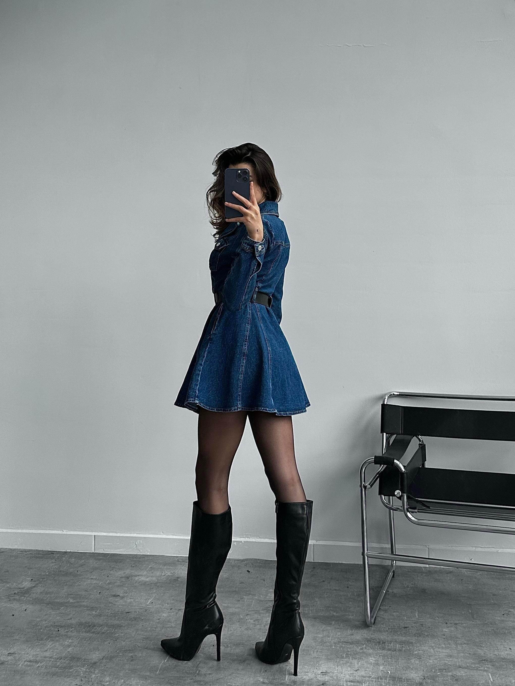 Düğme Detaylı Cepli Kemerli Mini Kot Elbise