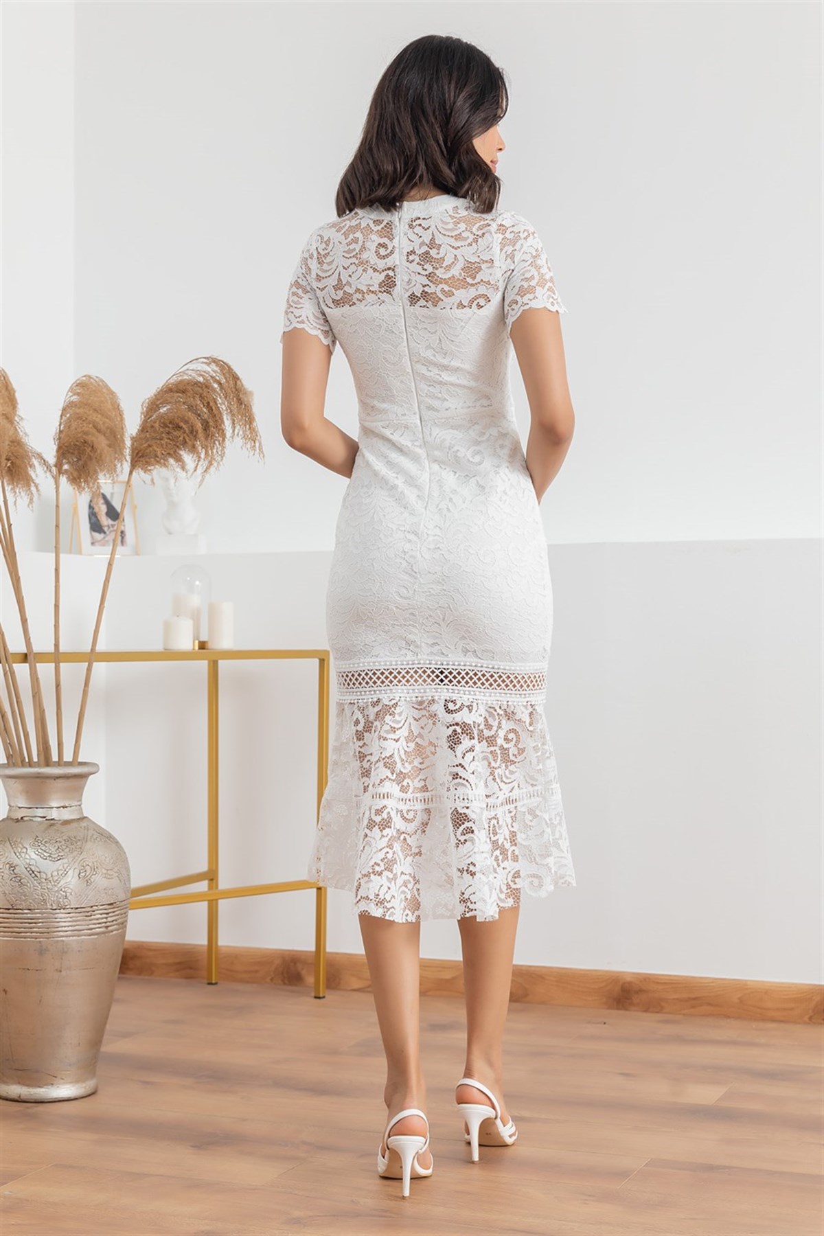 Etek Ucu Volan Ve Güpür Detay Abiye - BEYAZ