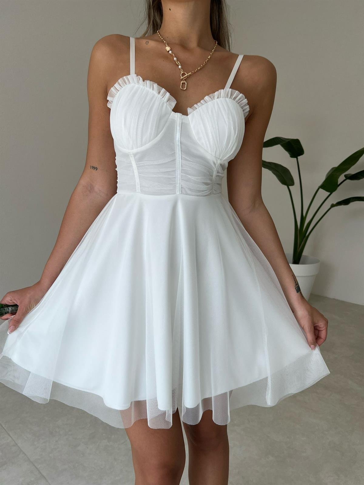 Göğüs Detay Tül Kumaş Elbise - BEYAZ