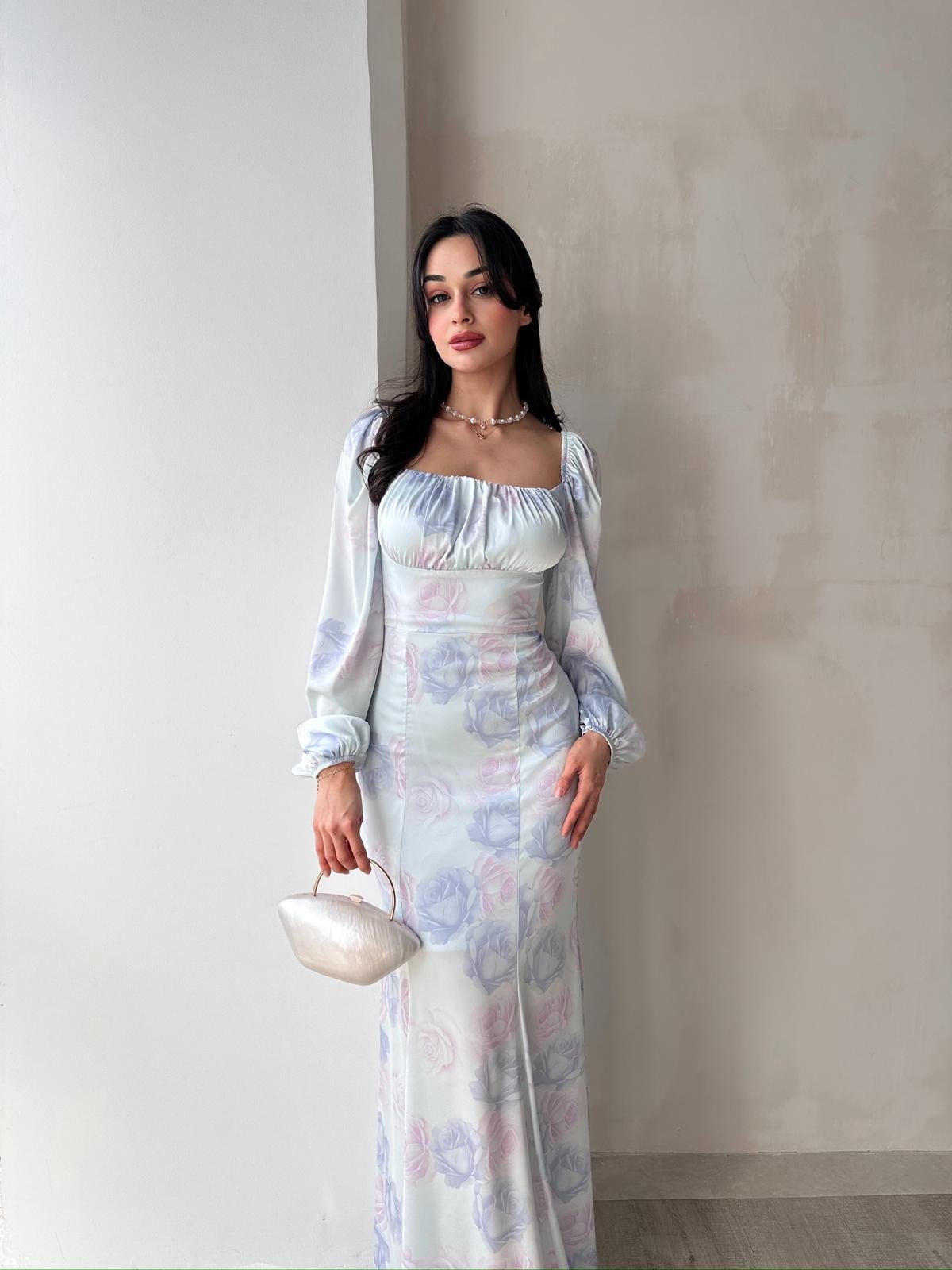 Göğüs Drape Pastel Çiçek Desenli Maxi Boy Saten Elbise - MAVİ