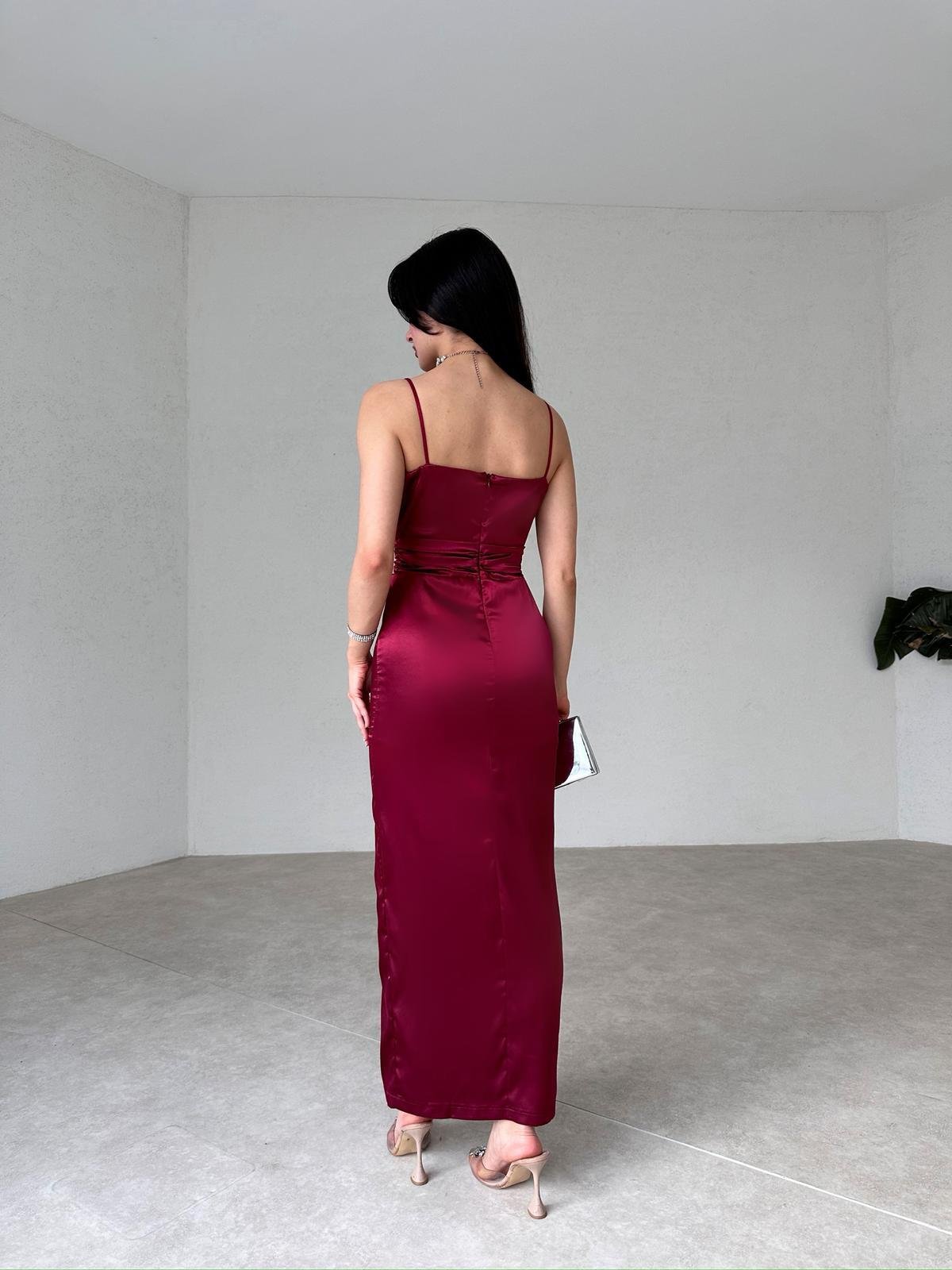 Göğüs Drapeli İnce Askılı Saten Elbise - BORDO
