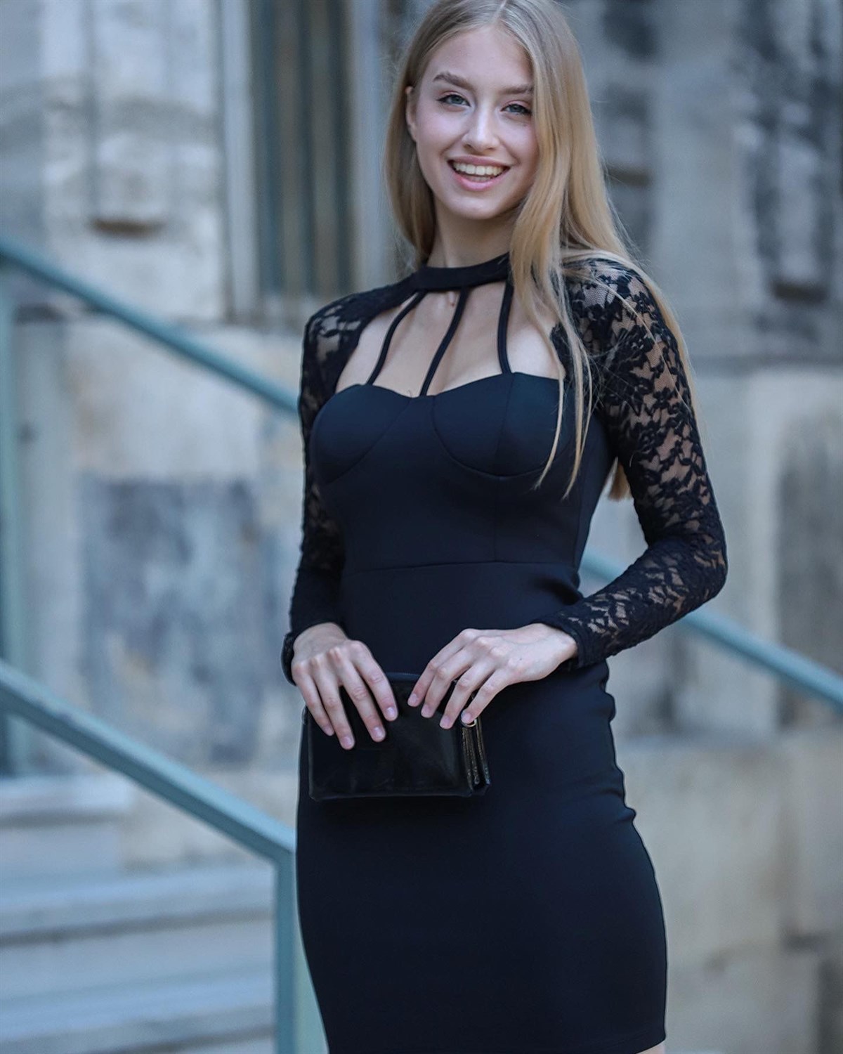 Göğüs İp Detay Kolları Dantel Güpür İşleme Mini Kalem Elbise - SİYAH