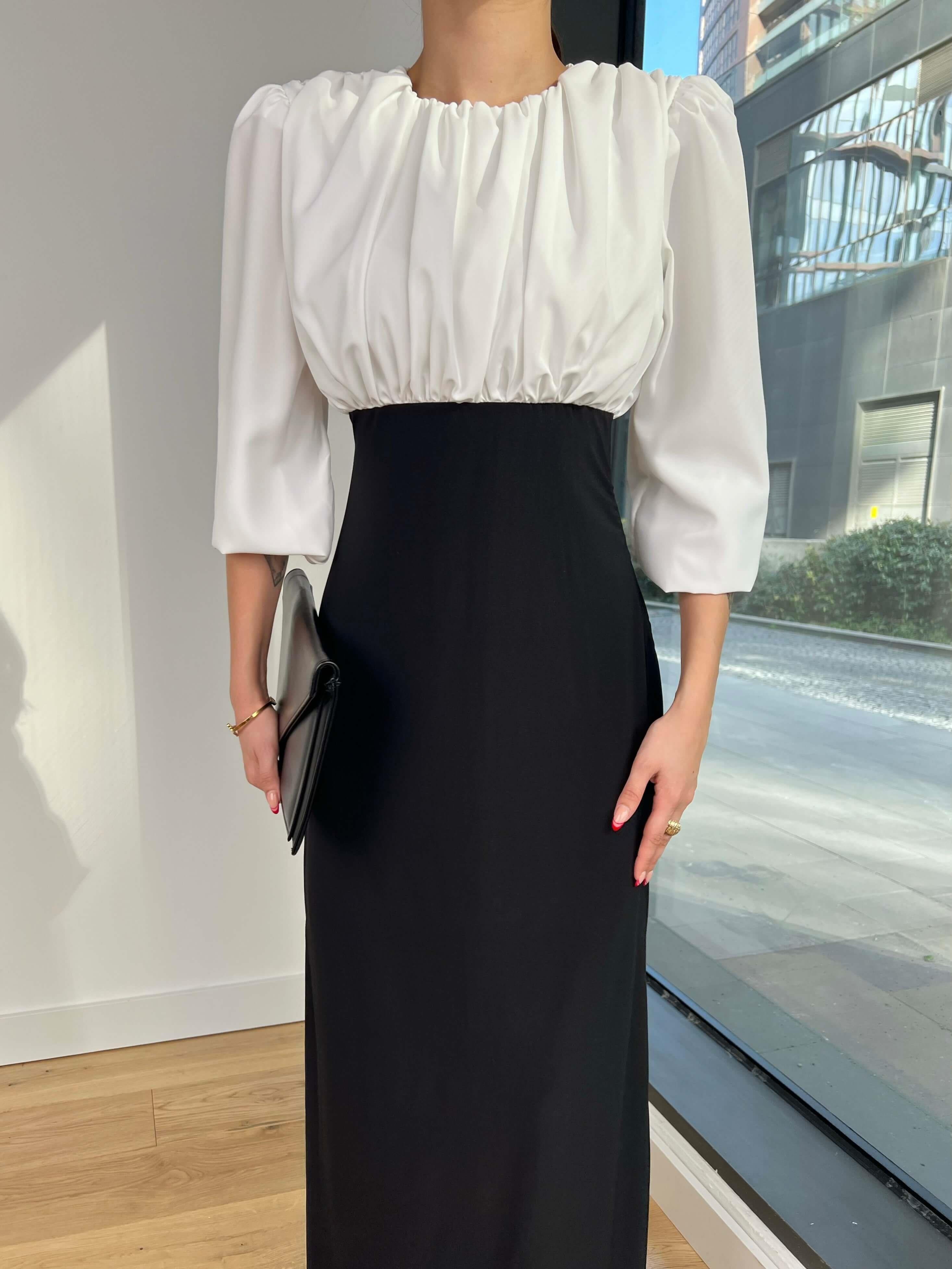 Göğüs Kısmı Drapeli Belden Oturmalı Uzun Siyah Beyaz Elbise 