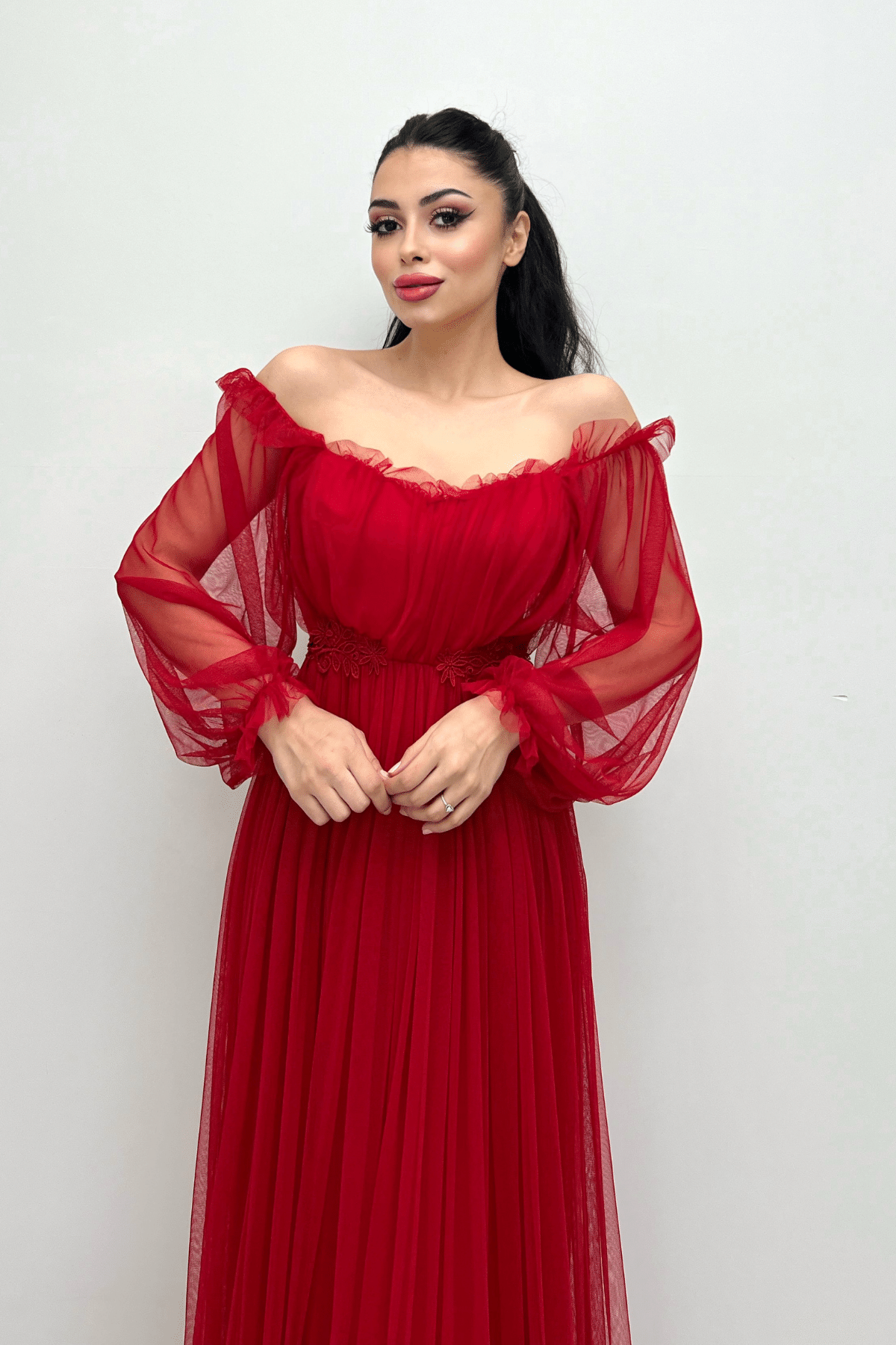 Güpür Detay Tül Elbise - KIRMIZI