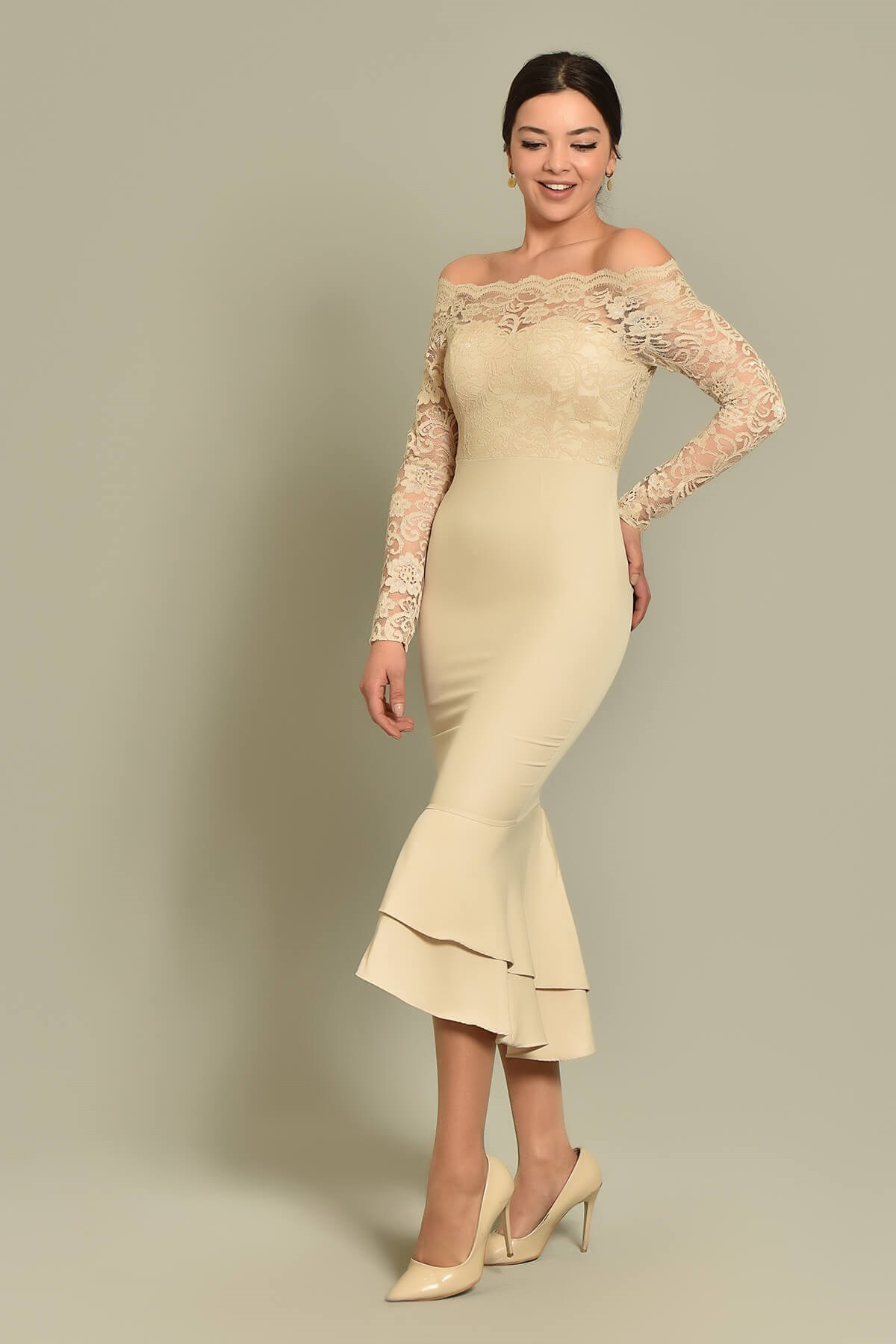 Güpür Ve Volan Detay Elbise - KREM