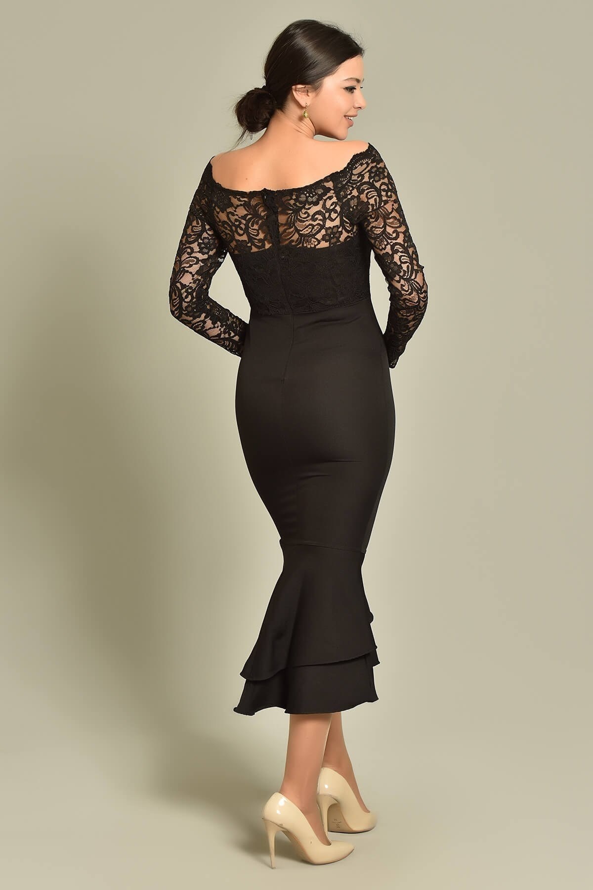 Güpür Ve Volan Detay Elbise - SİYAH