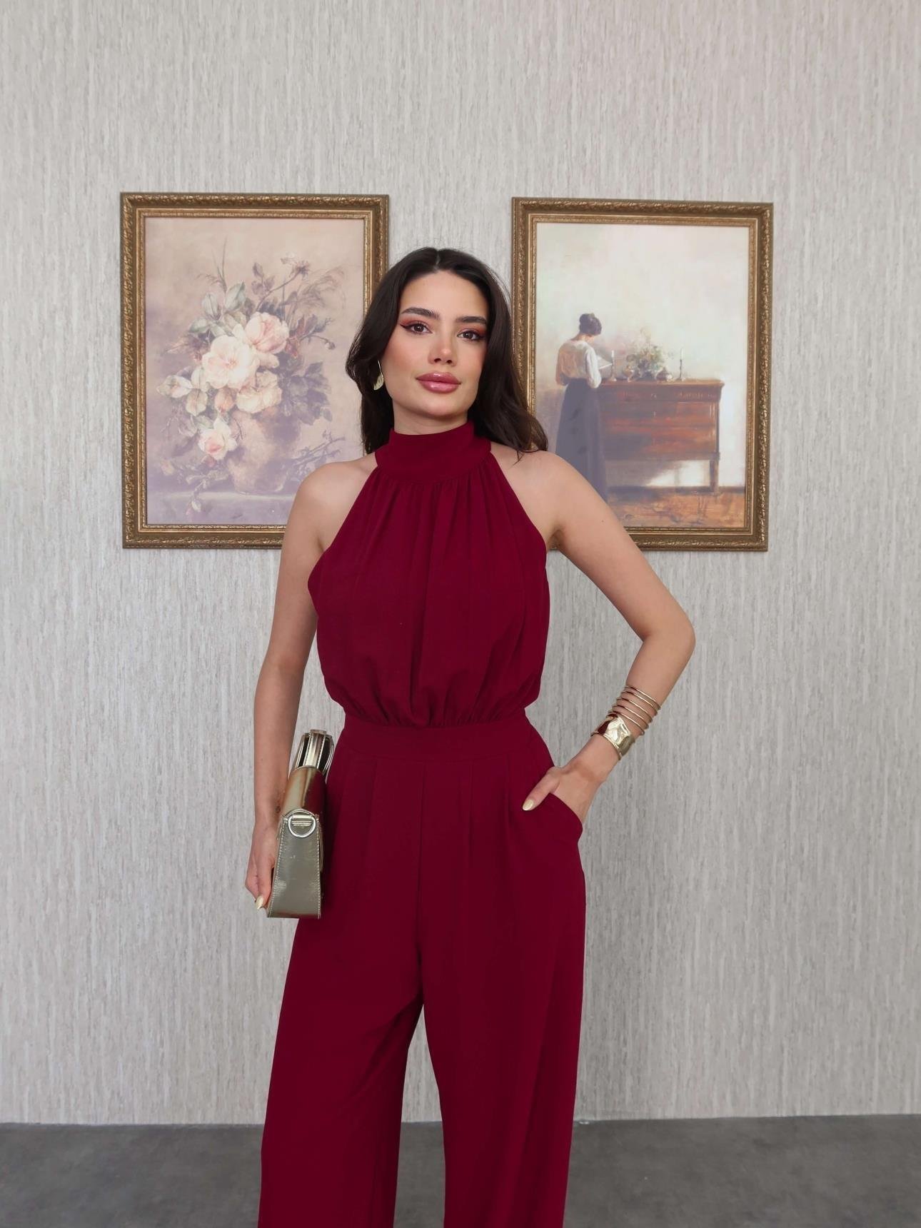 Halter Yaka Kolsuz Drapeli Plazzo Model Belden Oturtmalı Cepli Bol Paça Uzun Tulum - BORDO RENK