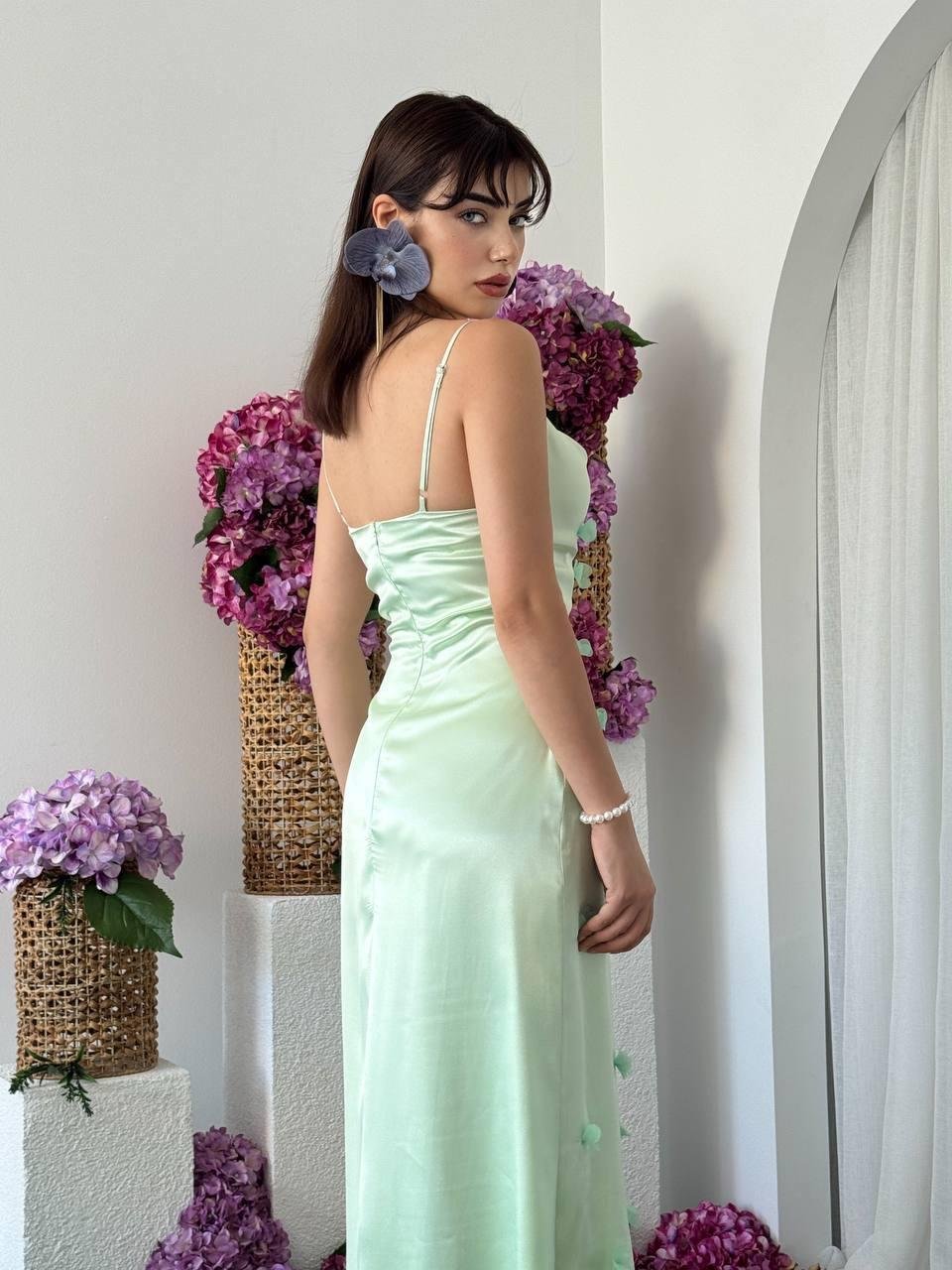 İp Askılı Çiçek Detaylı Uzun Saten Kalem Elbise - YEŞİL