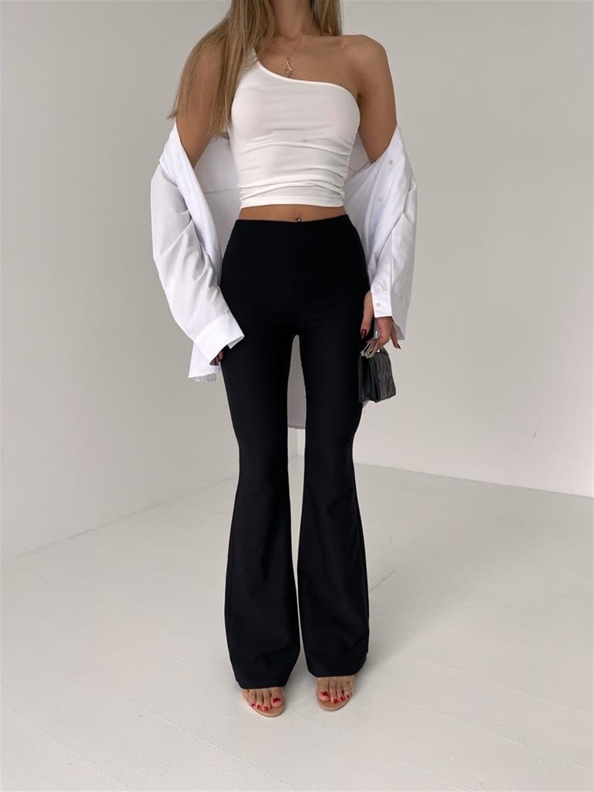 İspanyol Paça Yandan Fermuarlı Anjali Pantolon - SİYAH