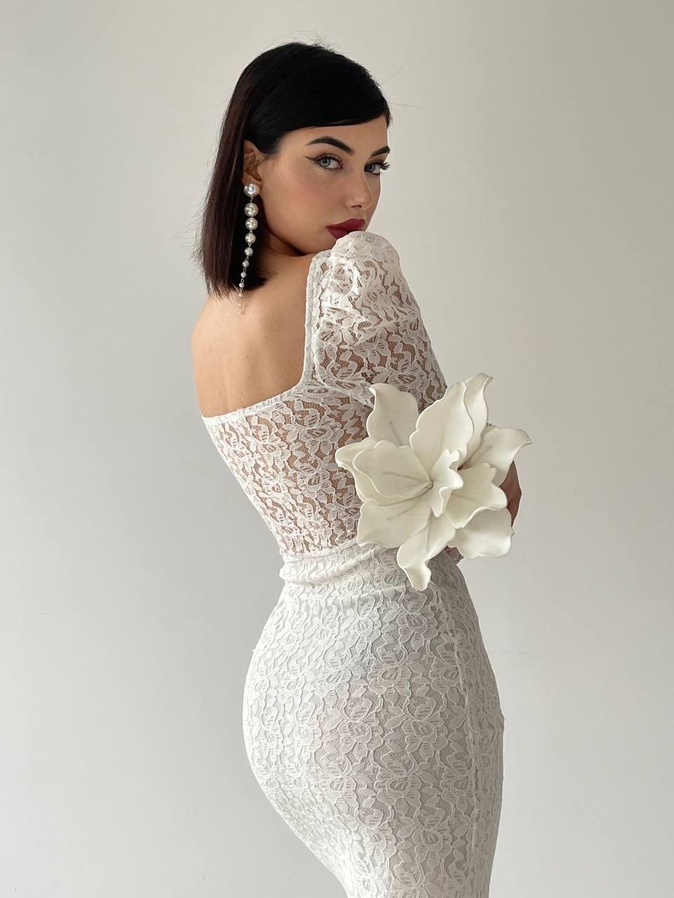 Kalp Yaka Korse Görünümlü Yırtmaçlı Komple Güpür Dantel Transparan Astarlı Elbise - BEYAZ