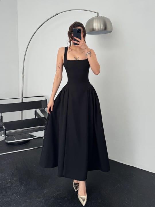 Kare Yaka Kalın Askılı Uzun Elbise - SİYAH