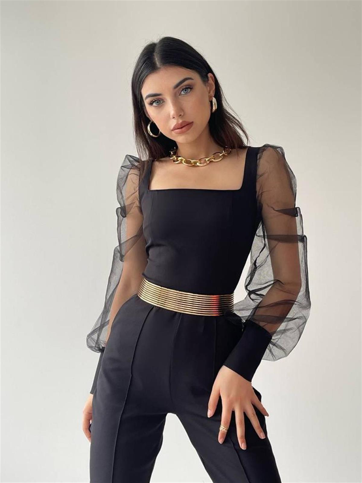 Kare Yaka Kolları Tül Detaylı Kemerli Cepli Tulum - SİYAH