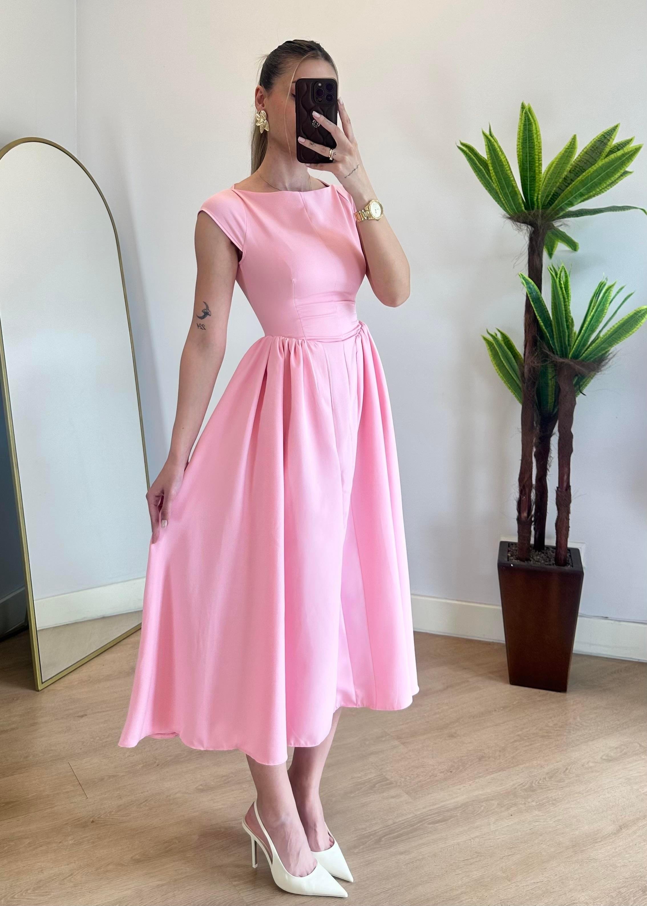 Kare Yaka Sırt Dekolteli Pliseli Belden Oturmalı Balon Uzun Elbise - PEMBE