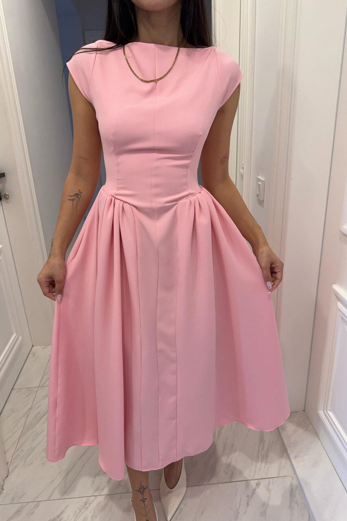 Kare Yaka Sırt Dekolteli Pliseli Belden Oturmalı Balon Uzun Elbise - PEMBE