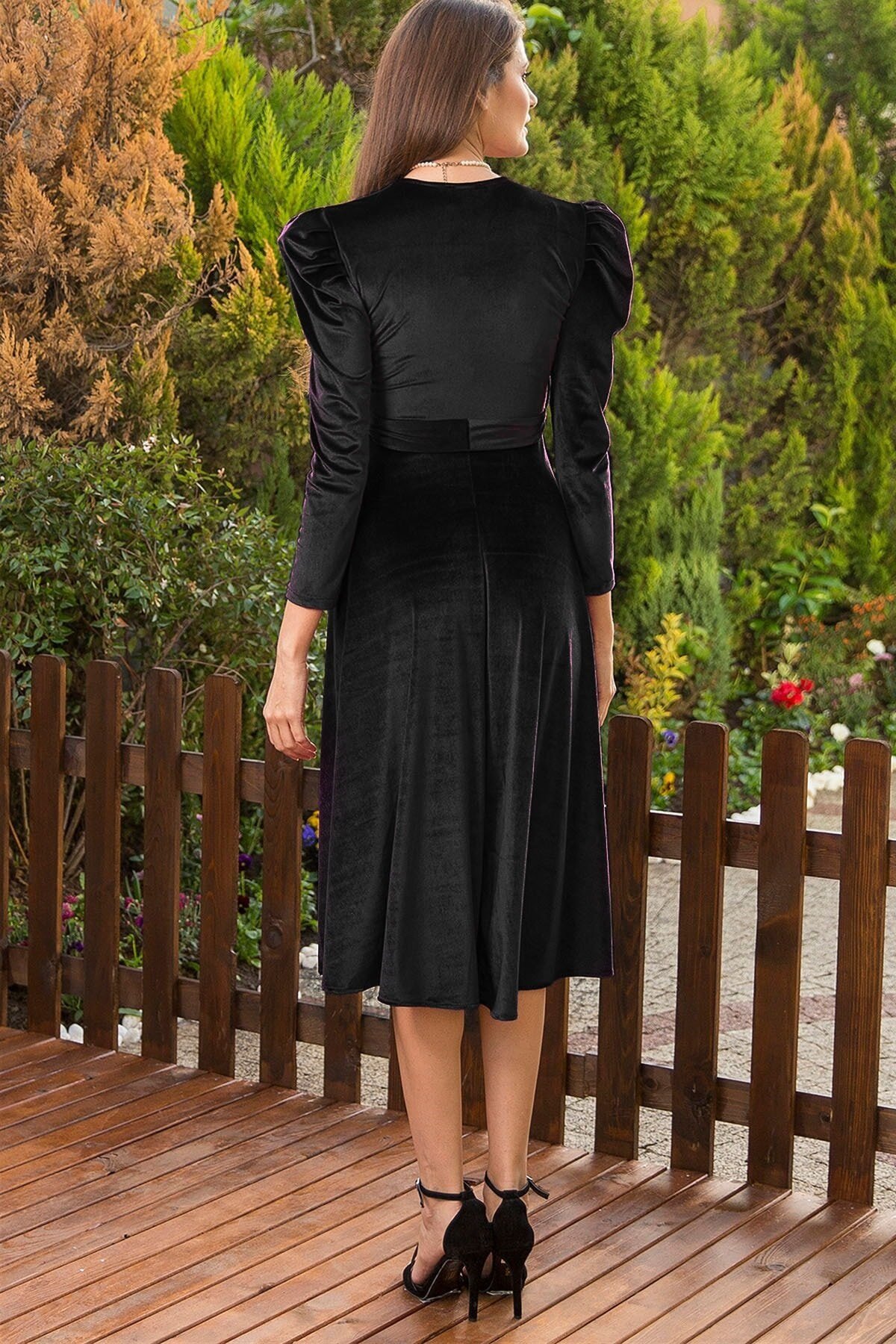 Karpuz Kol Kadife Kumaş Kuşaklı Elbise - SİYAH