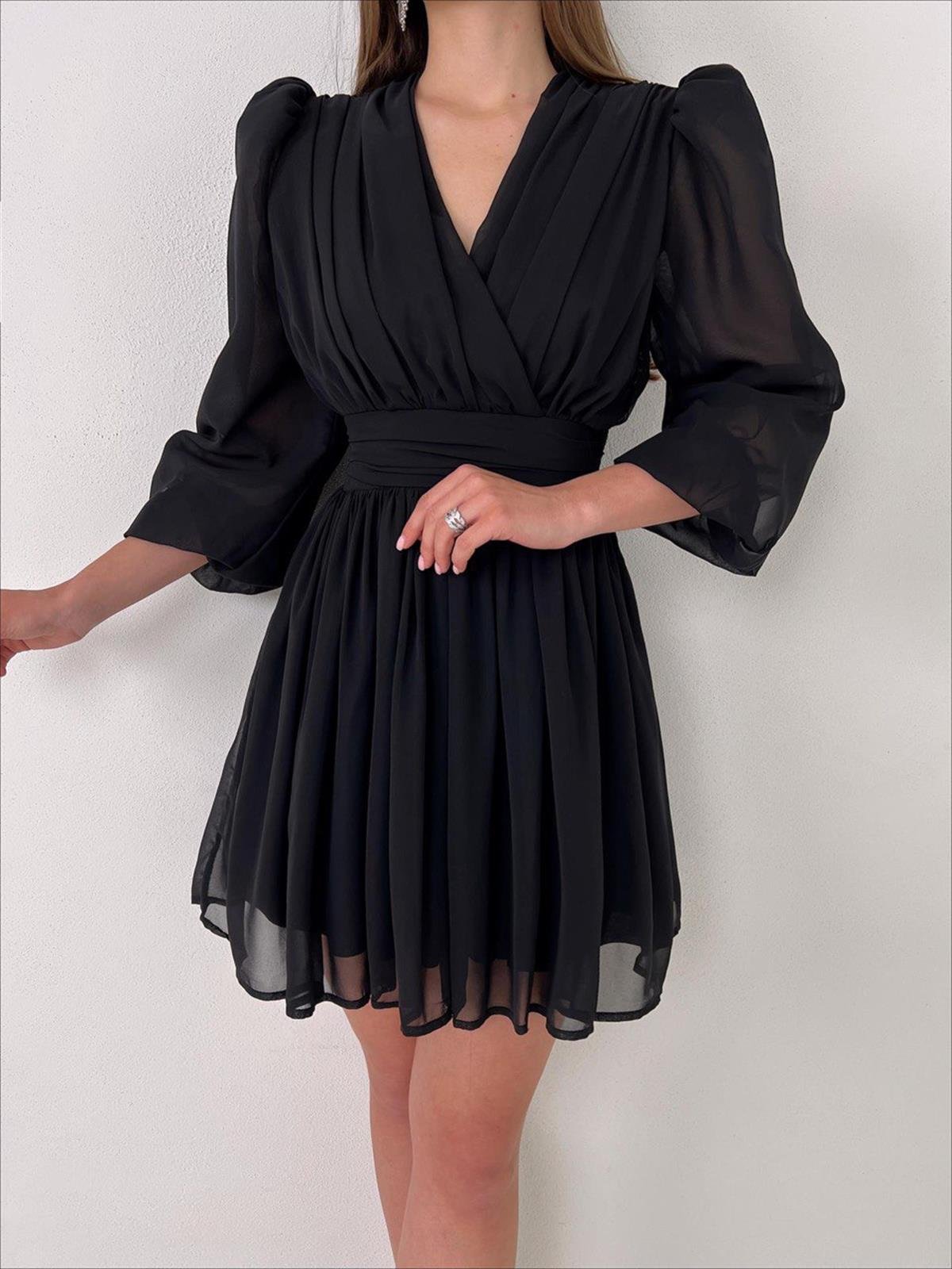 Kruvaze Yaka Belden Oturmalı Şifon Kumaş Kiloş Elbise - SİYAH