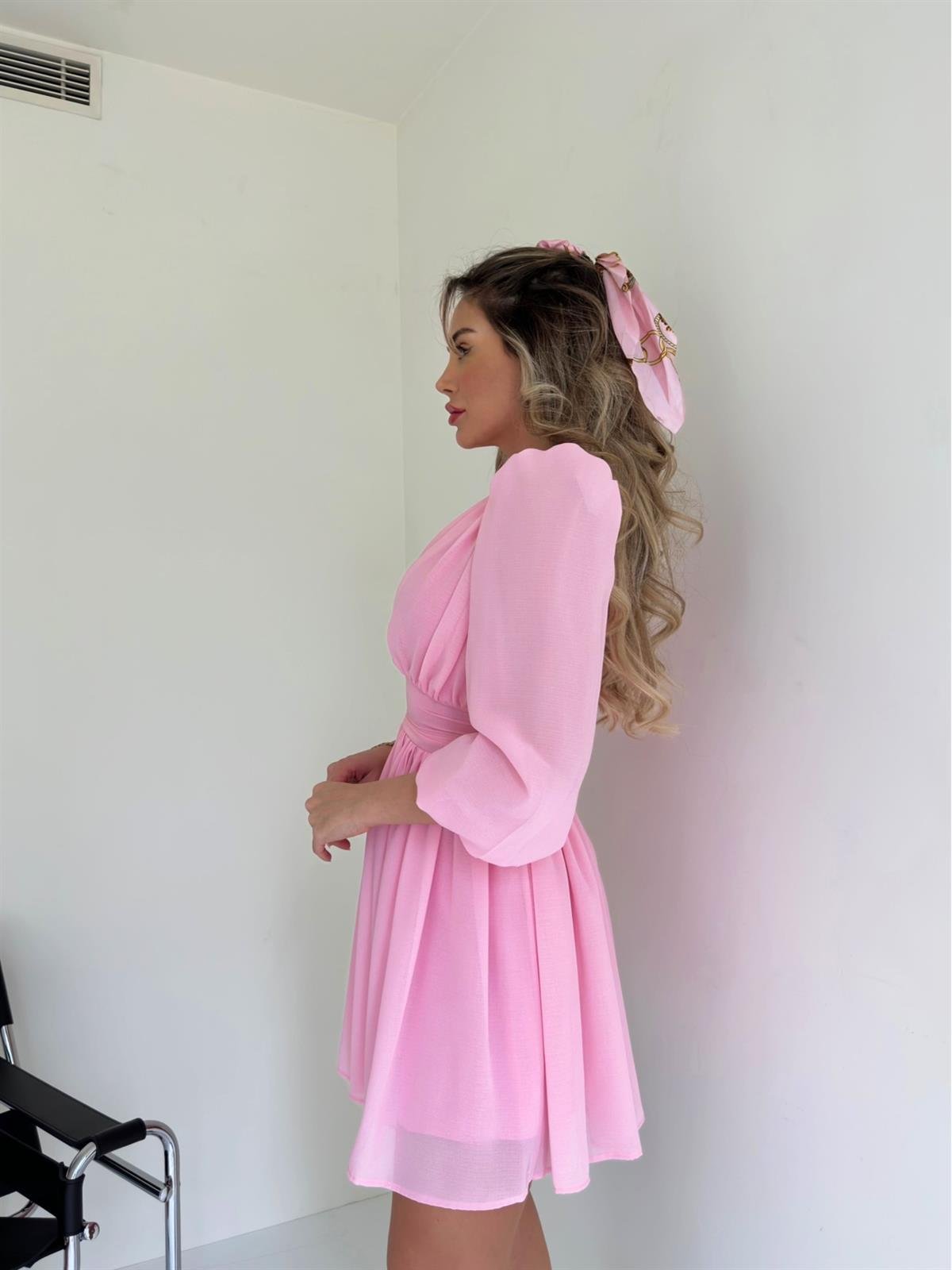 Kruvaze Yaka Belden Oturmalı Şifon Kumaş Kiloş Elbise - PEMBE