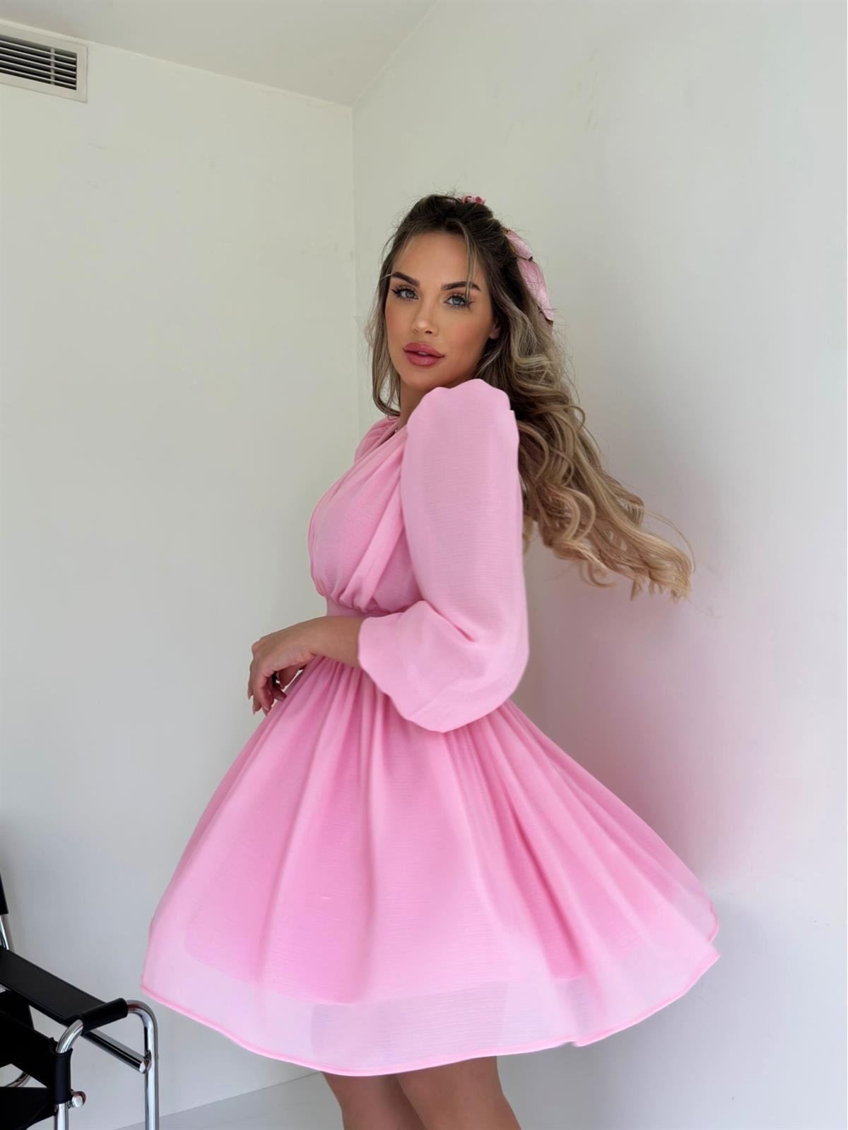 Kruvaze Yaka Belden Oturmalı Şifon Kumaş Kiloş Elbise - PEMBE