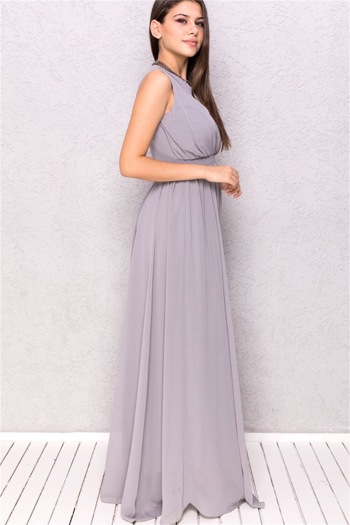 Kruvaze Yaka Uzun Şifon Abiye - GRİ