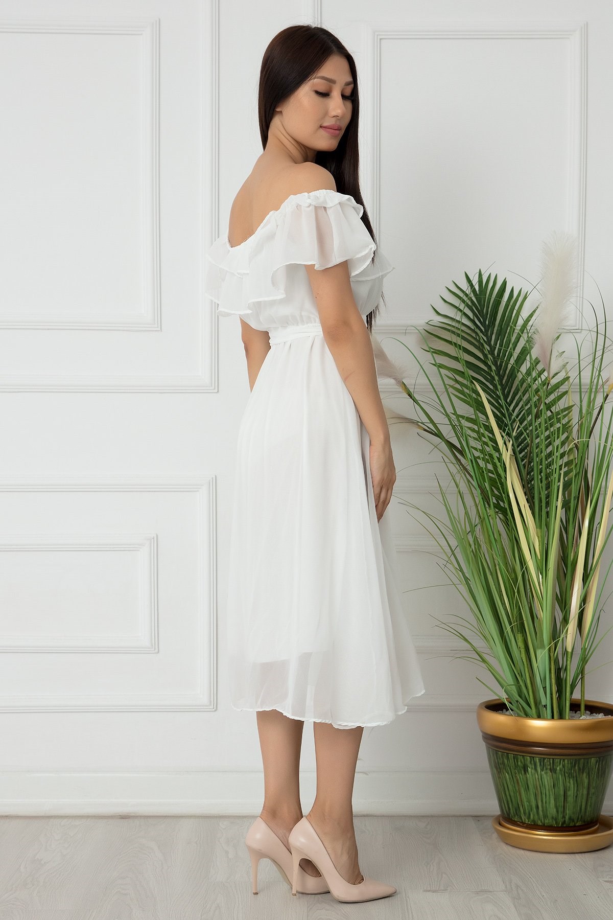 Madonna Yaka Kemerli Şifon Elbise - BEYAZ