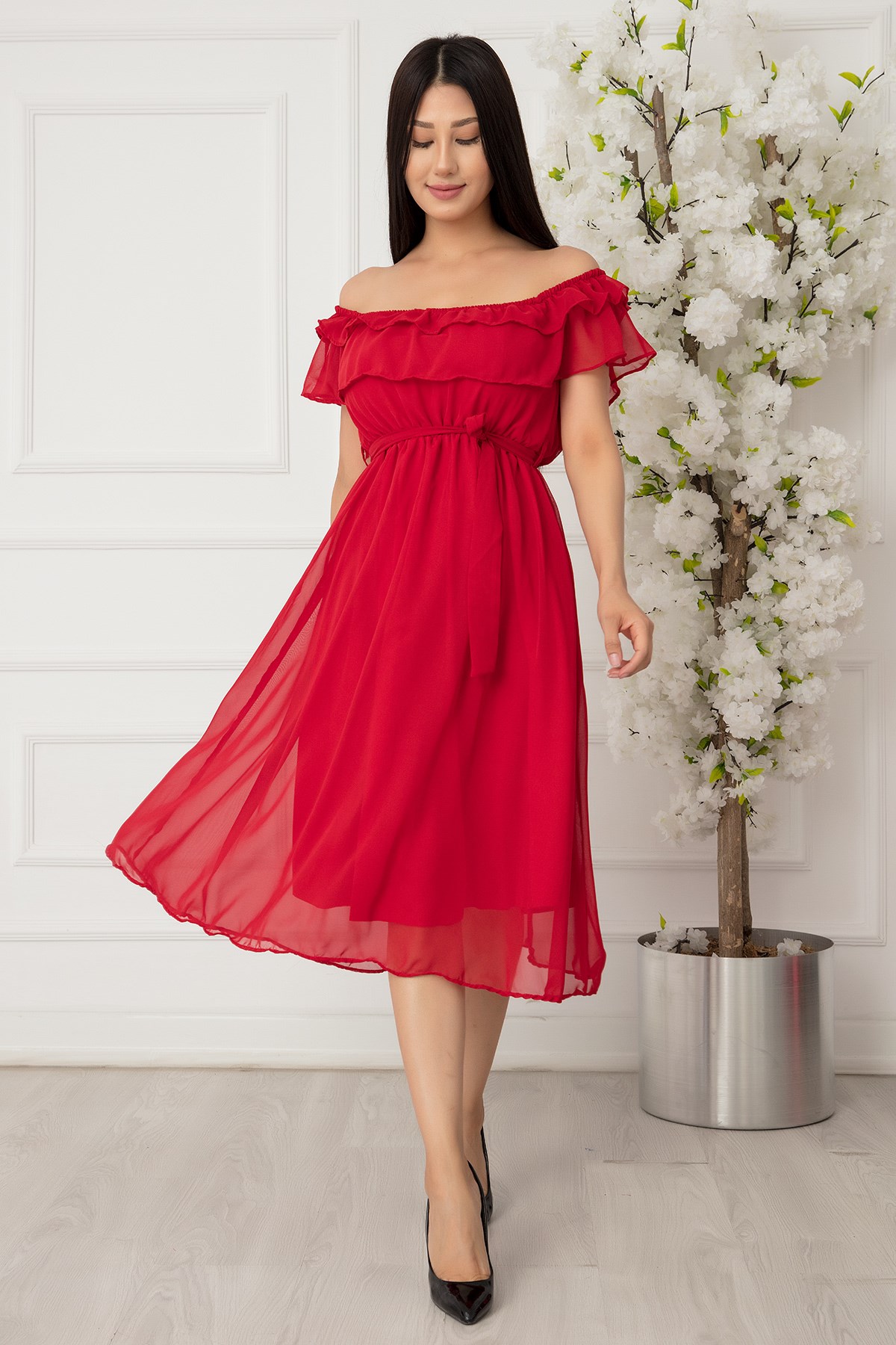 Madonna Yaka Kemerli Şifon Elbise - KIRMIZI