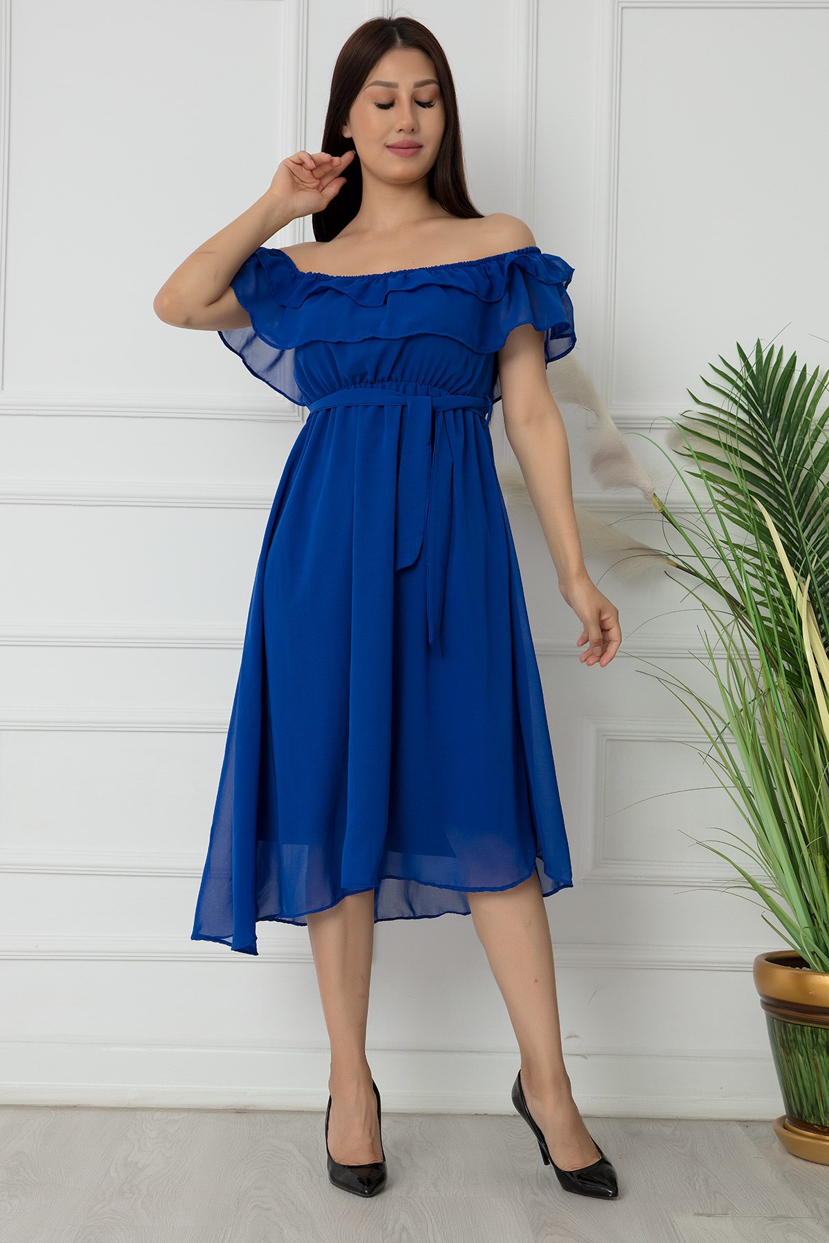 Madonna Yaka Kemerli Şifon Elbise - SAKS MAVİ