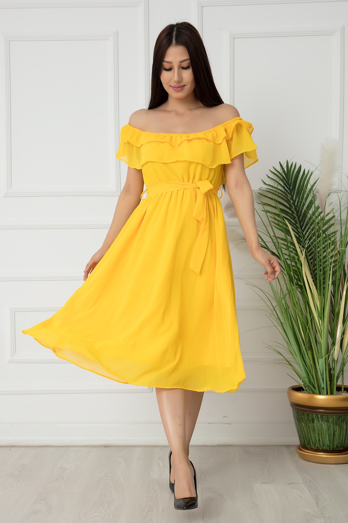 Madonna Yaka Kemerli Şifon Elbise - SARI