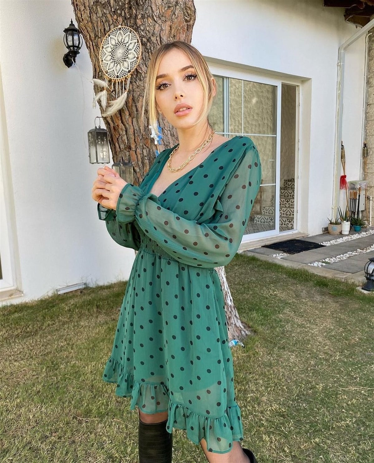 Puantiyeli V yaka Şifon Elbise