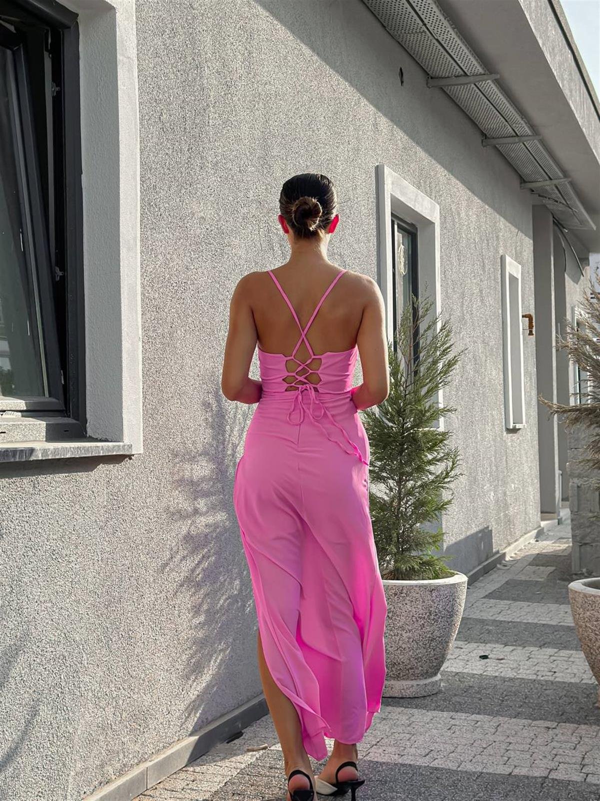 Sırt Dekolte Korse Formlu Yırtmaç Detay Midi Elbise - PEMBE