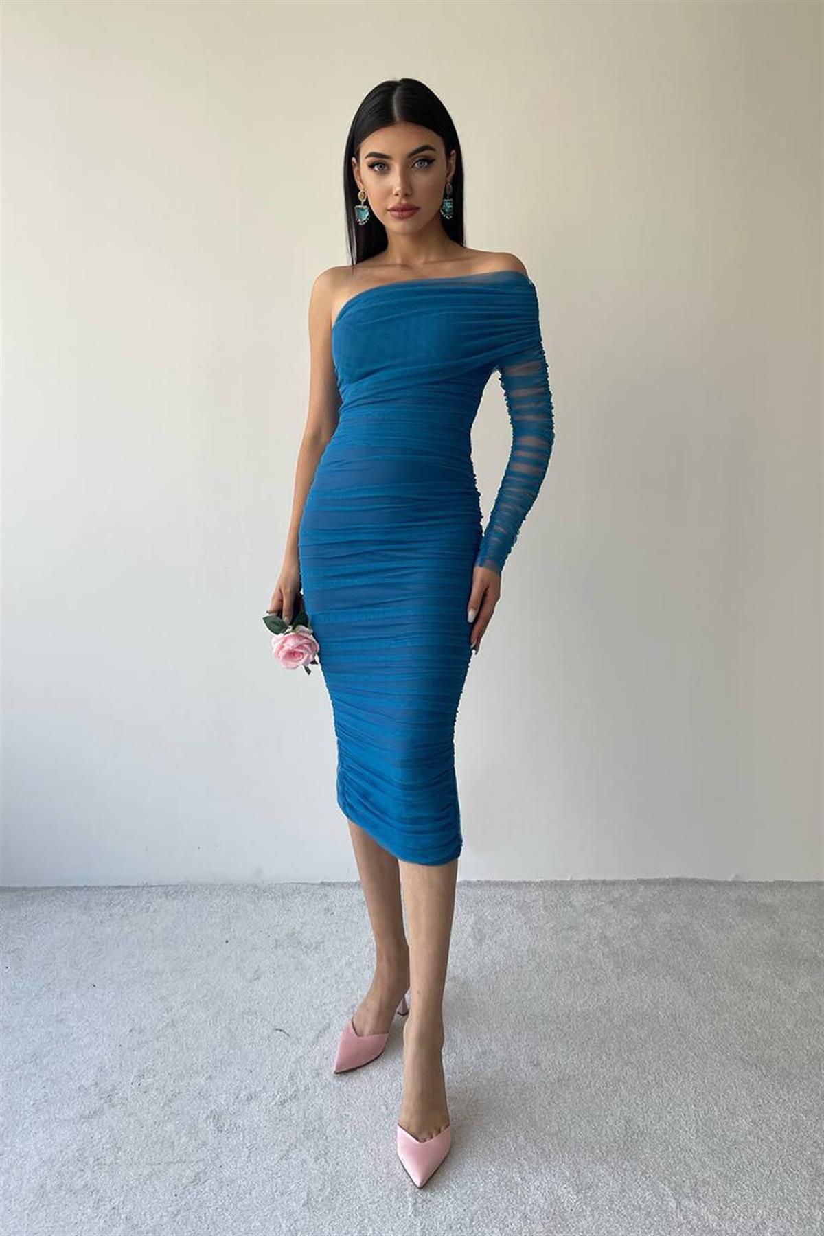 Tek Omuz Tül Detay Drapeli Elbise - MAVİ