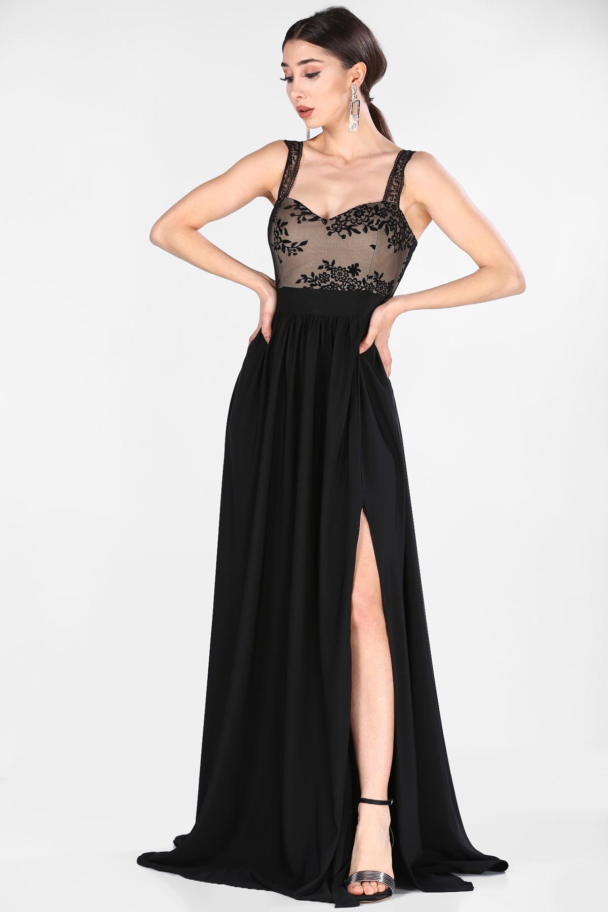 Üst Güpür Yırtmaç Detay Abiye - SİYAH