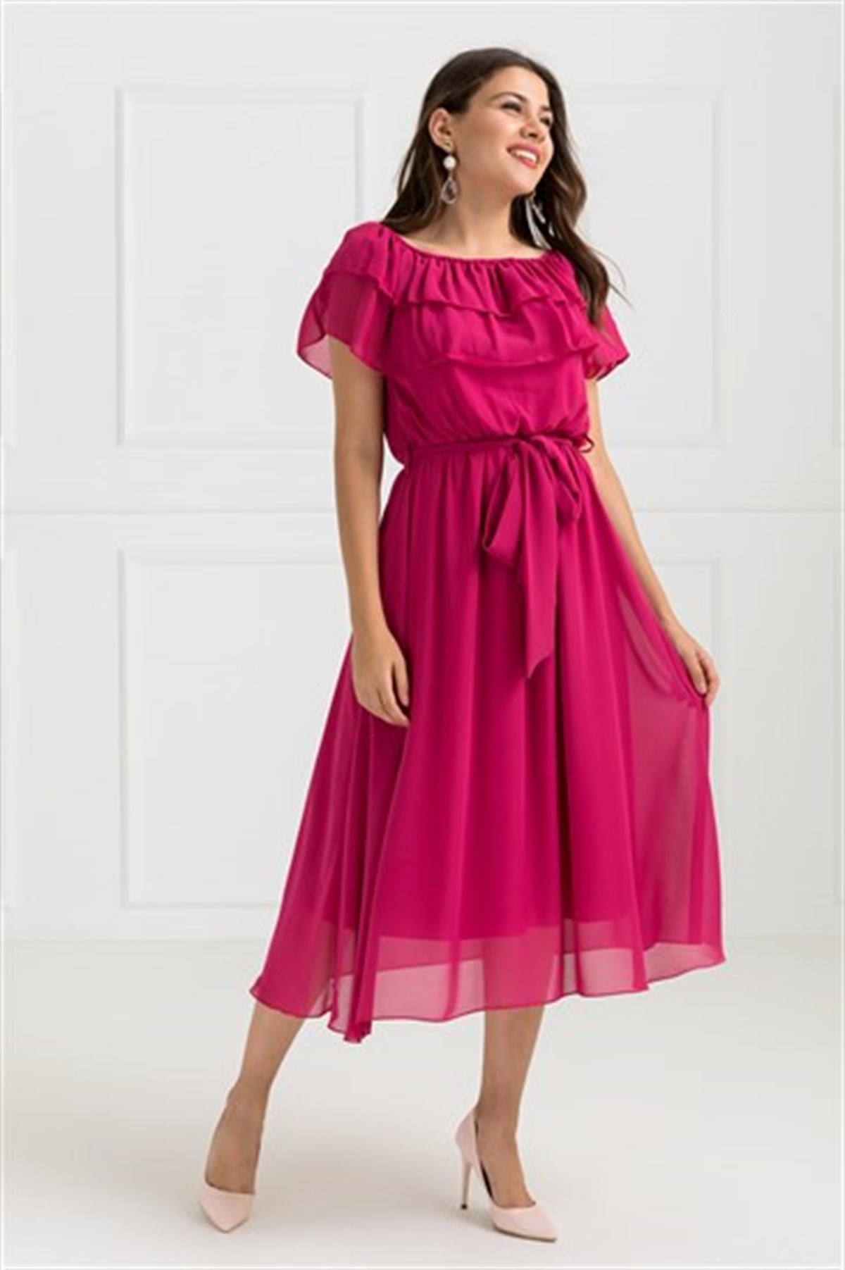 YAKA FIRFIR KUŞAKLI ŞİFON ELBİSE-FUŞYA