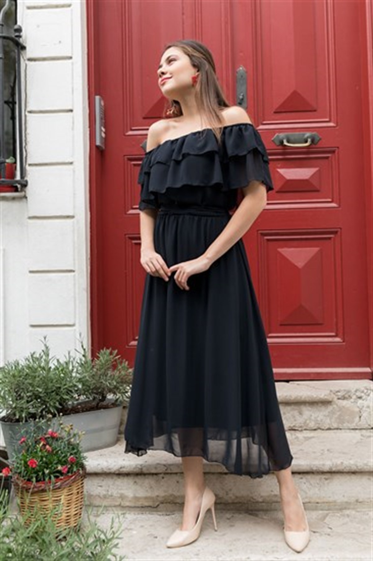 YAKA FIRFIR KUŞAKLI ŞİFON ELBİSE-SİYAH