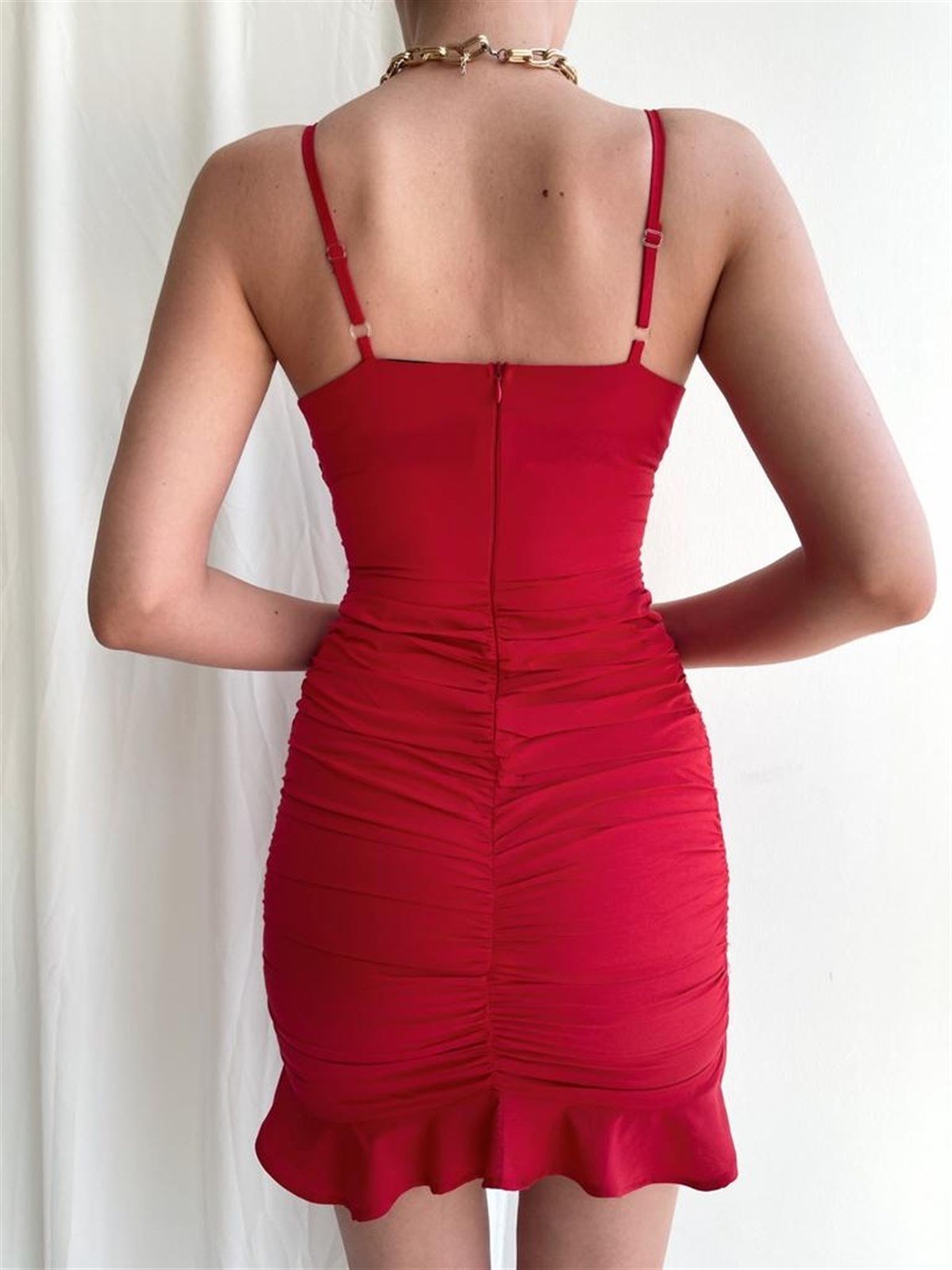 Yanları Büzgü Detay Önü Bağcıklı Elbise - KIRMIZI