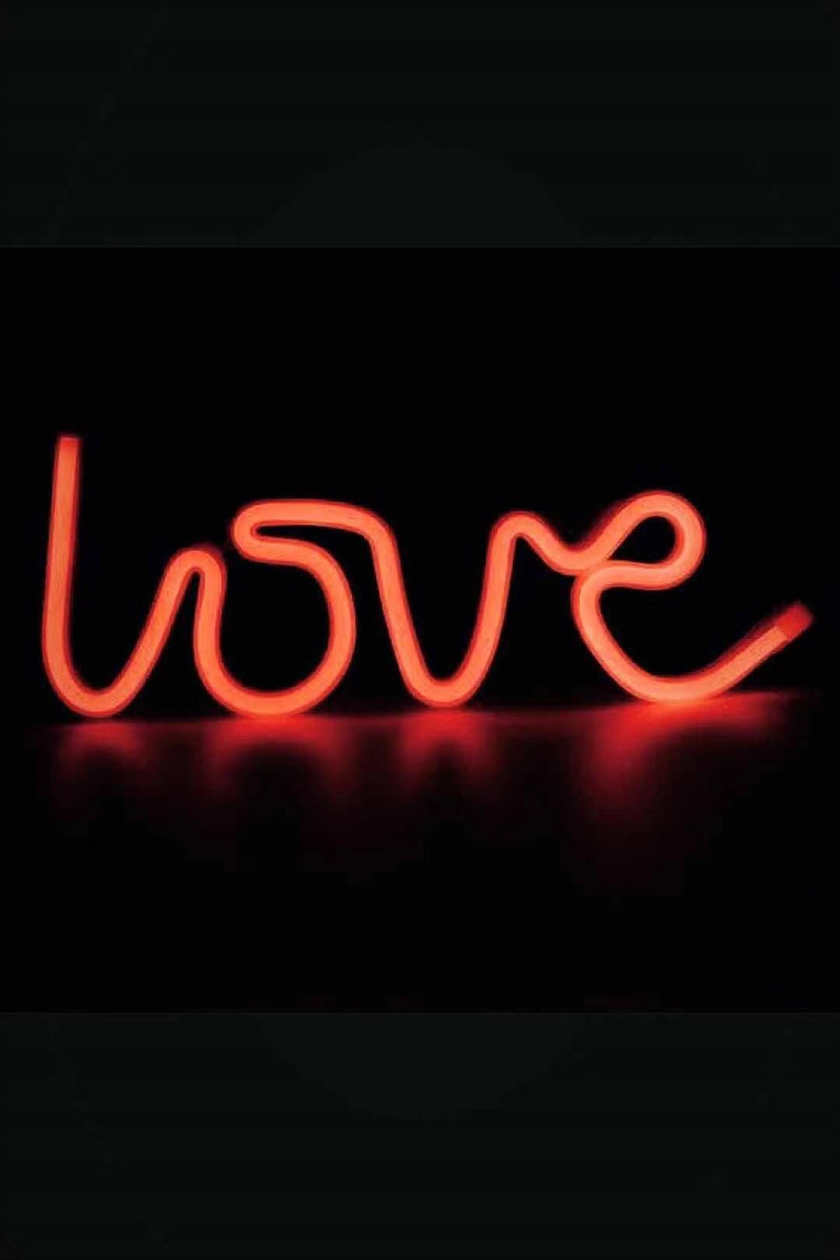Neon Love Kırmızı